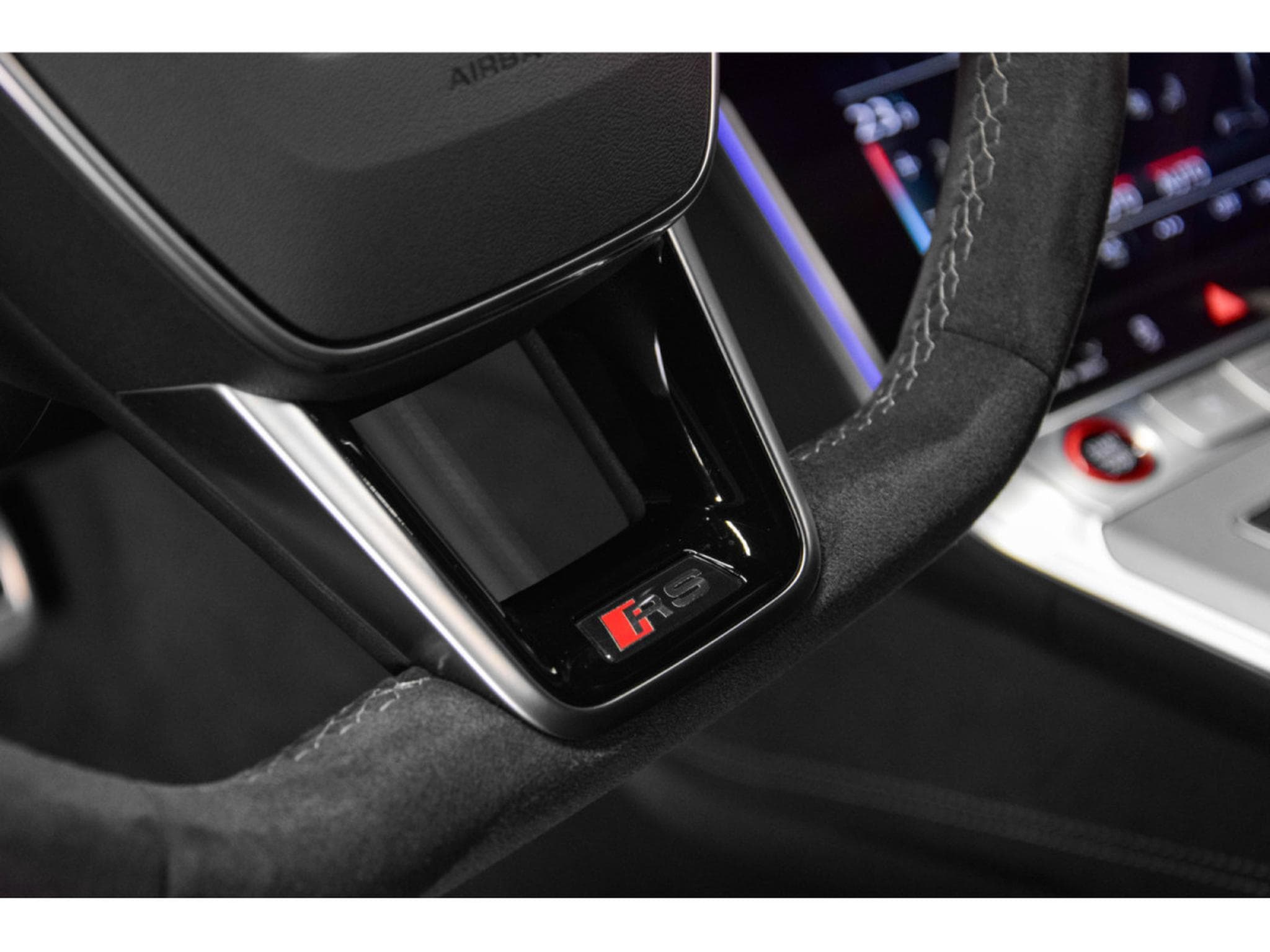 Audi RS6 C8 AVANT (2022) - Photo 26
