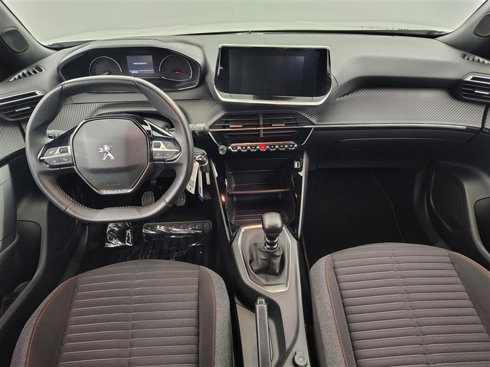 Peugeot 2008 1.2 PureTech Allure S&S (EU6.4) (2023) - Photo 8