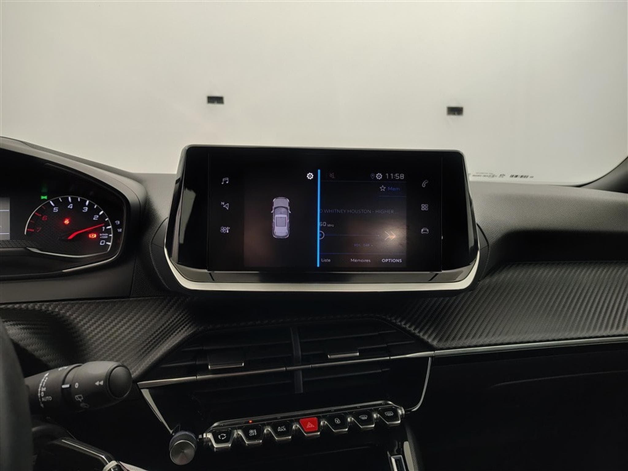 Peugeot 2008 1.2 PureTech Allure S&S (EU6.4) (2023) - Photo 18