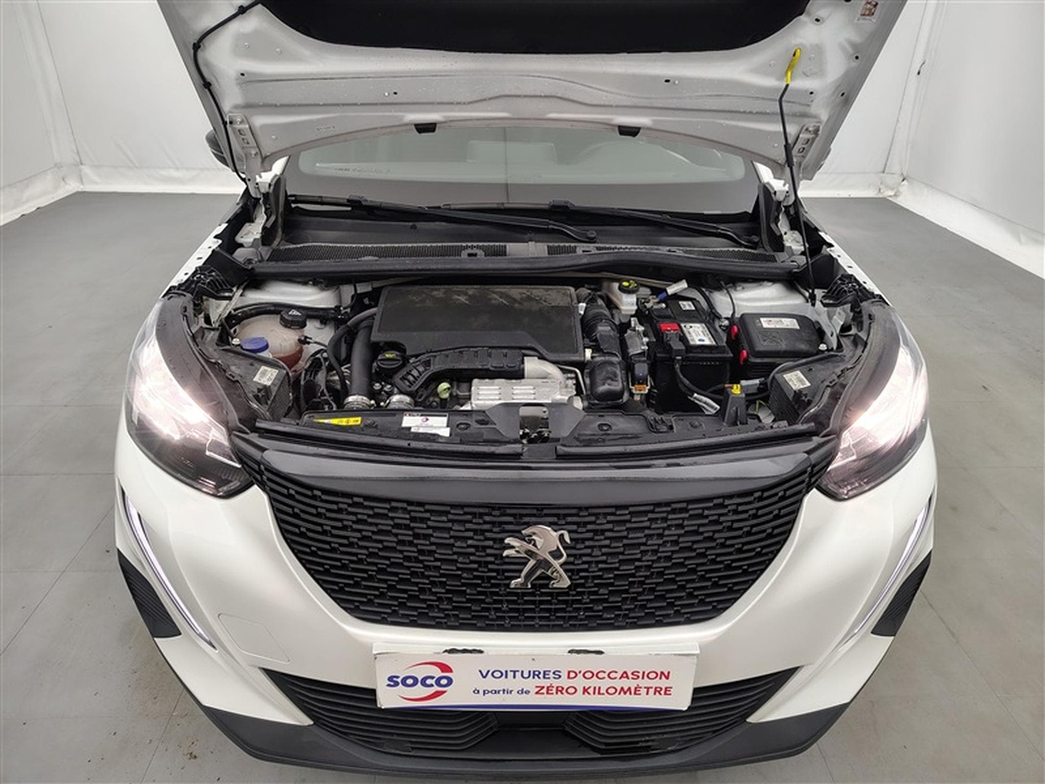 Peugeot 2008 1.2 PureTech Allure S&S (EU6.4) (2023) - Photo 19