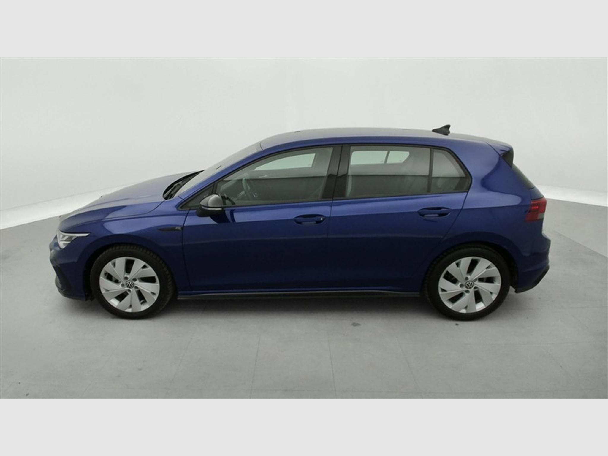 VW Golf 1.5 TSI 130cv R-Line NAVI / FULL LED / PDC AV+AR / JA 17" (2022) - Foto 2