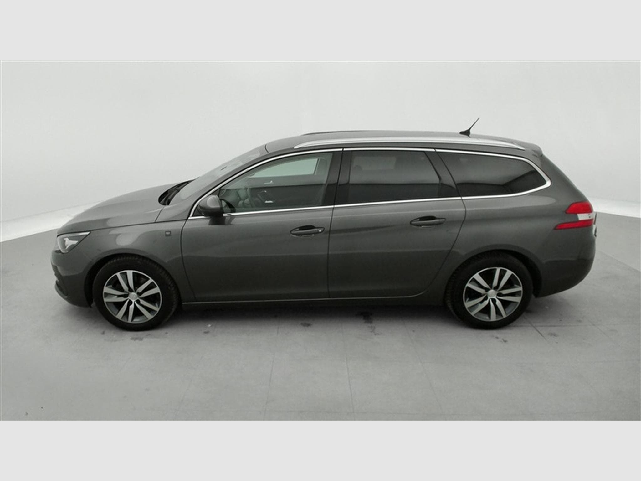 Peugeot 308 1.2 PureTech Allure CARPLAY / S-CUIR / FULL LED (2019) - Photo 3