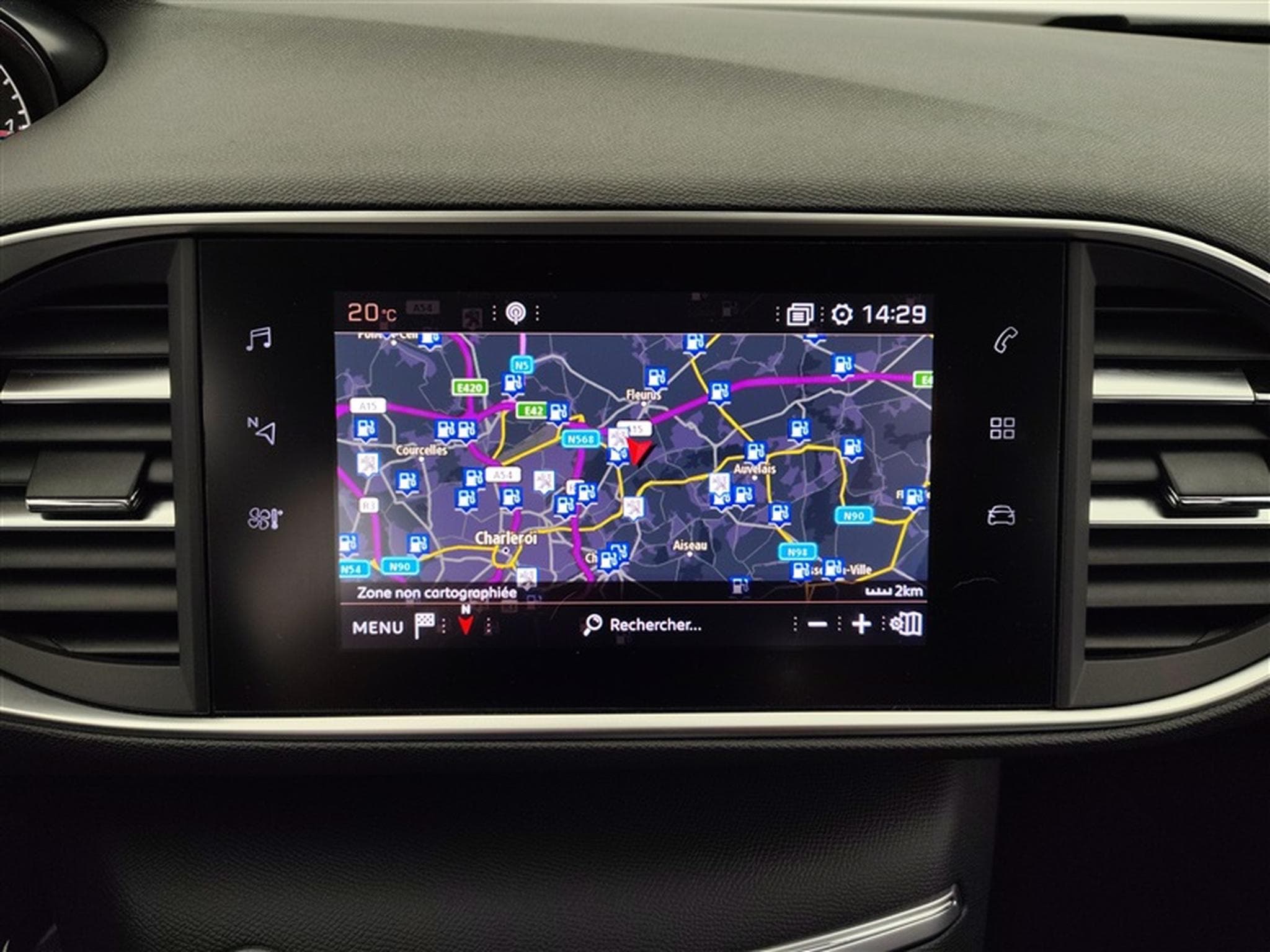 Peugeot 308 1.2 PureTech Allure CARPLAY / S-CUIR / FULL LED (2019) - Photo 11