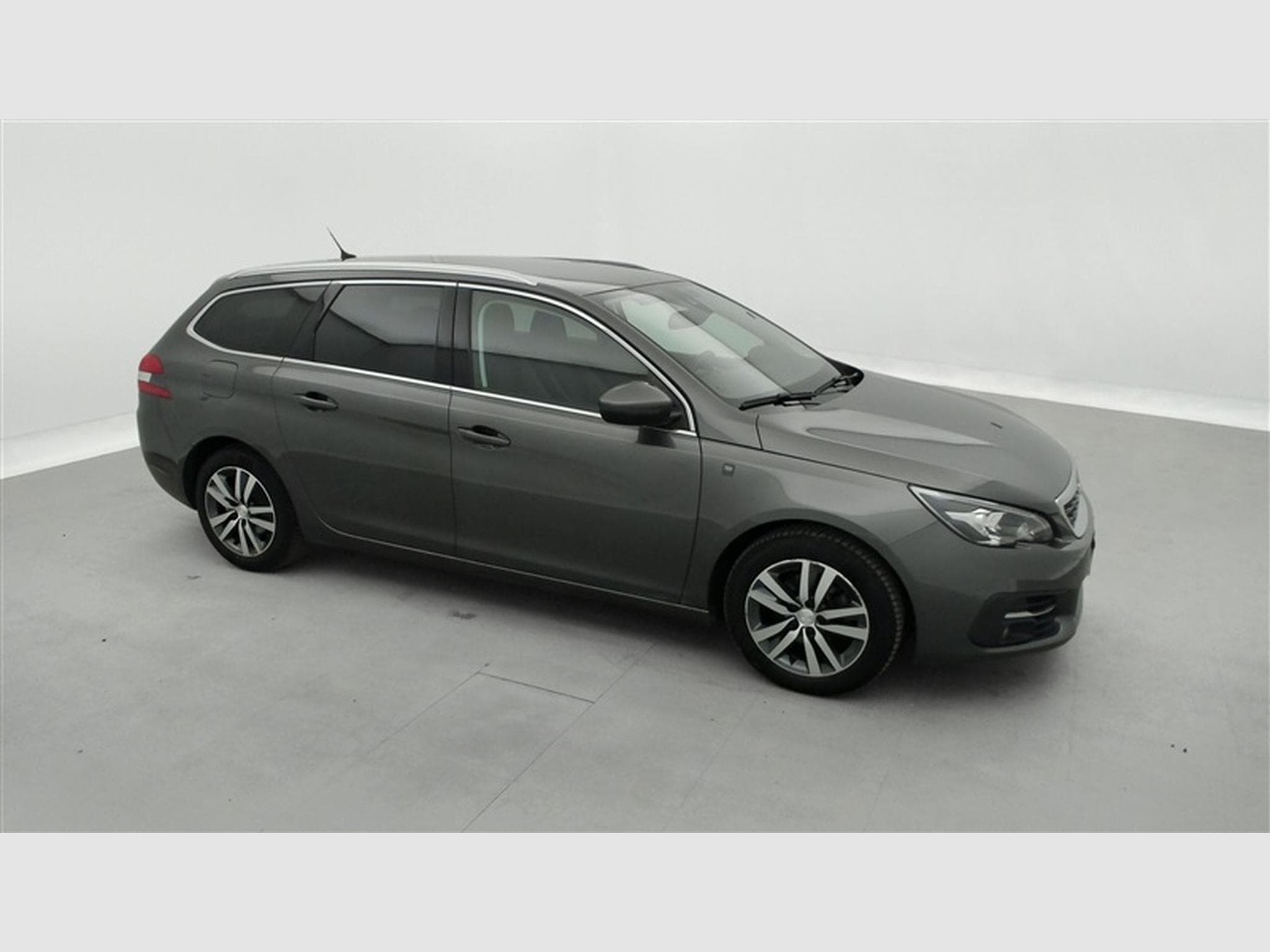 Peugeot 308 1.2 PureTech Allure CARPLAY / S-CUIR / FULL LED (2019) - Photo 23