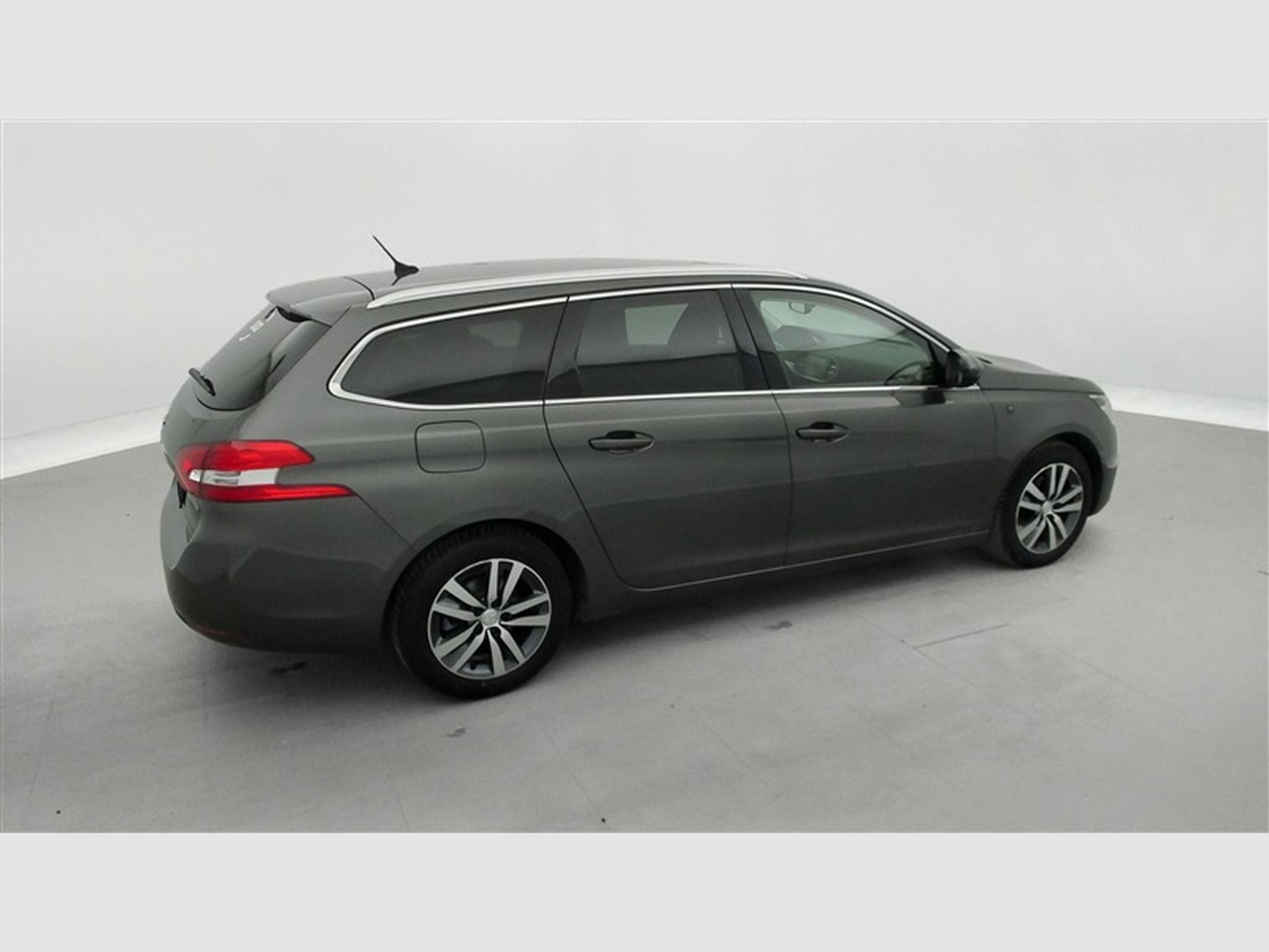 Peugeot 308 1.2 PureTech Allure CARPLAY / S-CUIR / FULL LED (2019) - Photo 25