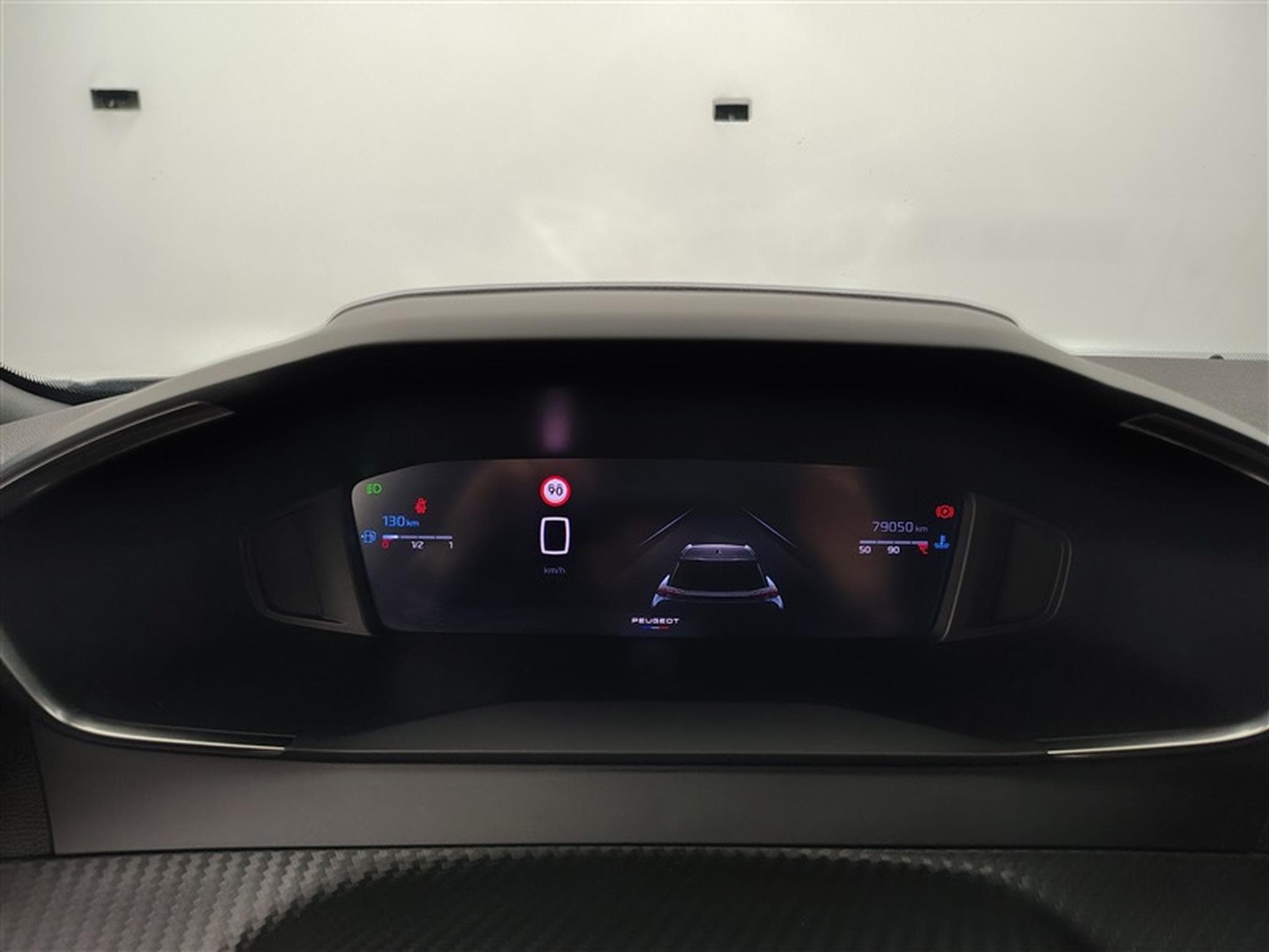 Peugeot 2008 1.2 PureTech Allure S&S (EU6.4) (2023) - Photo 10
