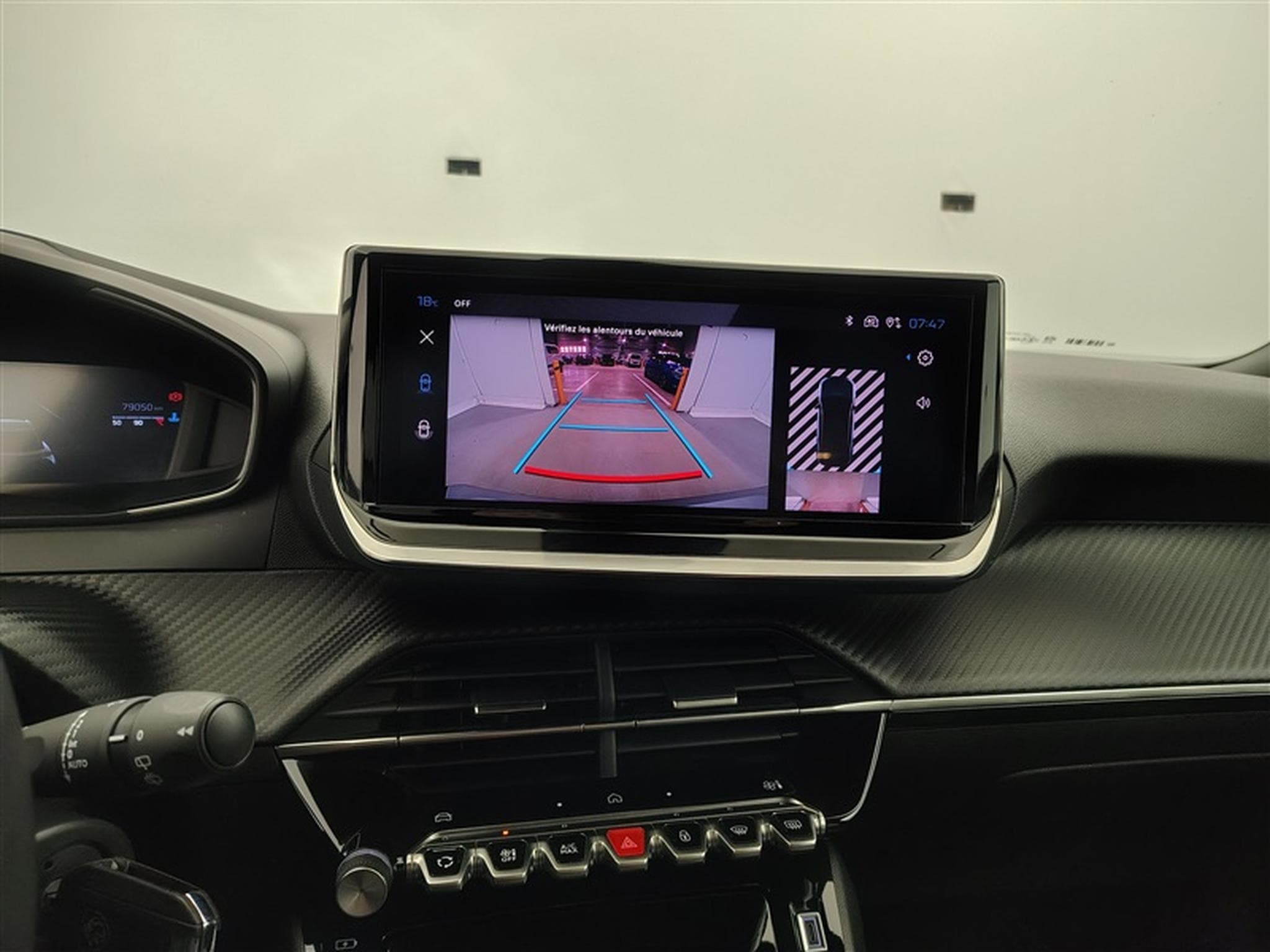 Peugeot 2008 1.2 PureTech Allure S&S (EU6.4) (2023) - Photo 18