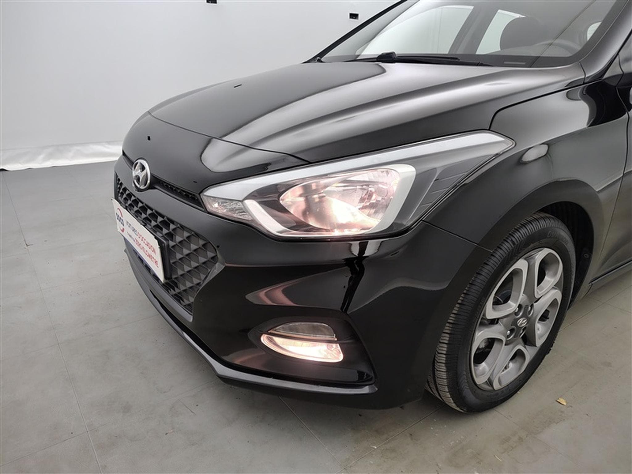 Hyundai i20 1.2i Twist APPLECARPLAY / CAMERA / PDC AR / PACK HIVER (2019) - Photo 15