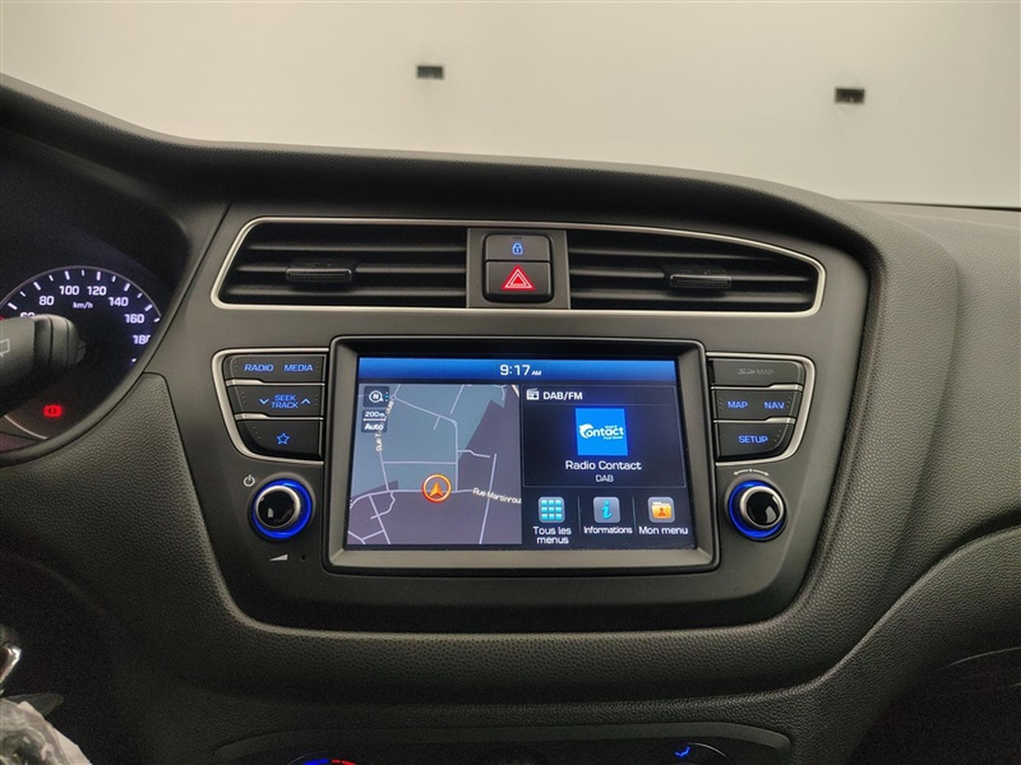 Hyundai i20 1.2i Twist APPLECARPLAY / CAMERA / PDC AR / PACK HIVER (2019) - Photo 11