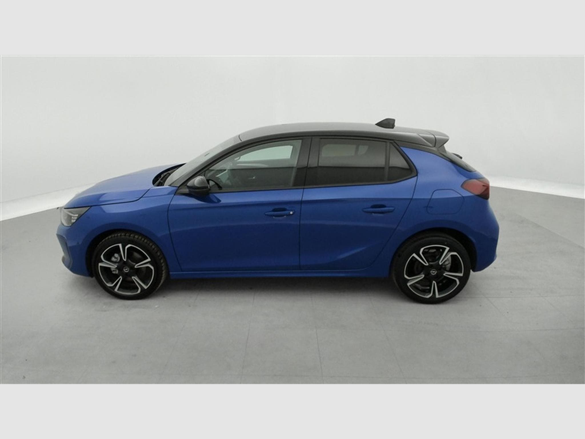 Opel Corsa 1.2 Turbo 100cv GS CARPLAY / FULL LED / CAMERA / JA 17" (2025) - Photo 3