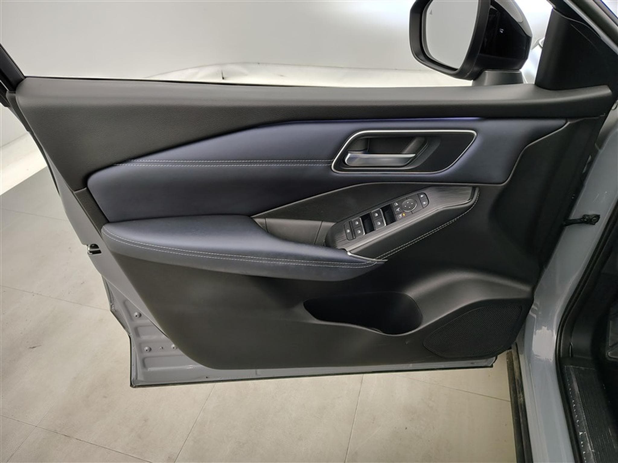 Nissan Qashqai 1.5 e-Power Tekna NAVI / FULL LED / PANO / CAMERA 360° (2023) - Photo 17