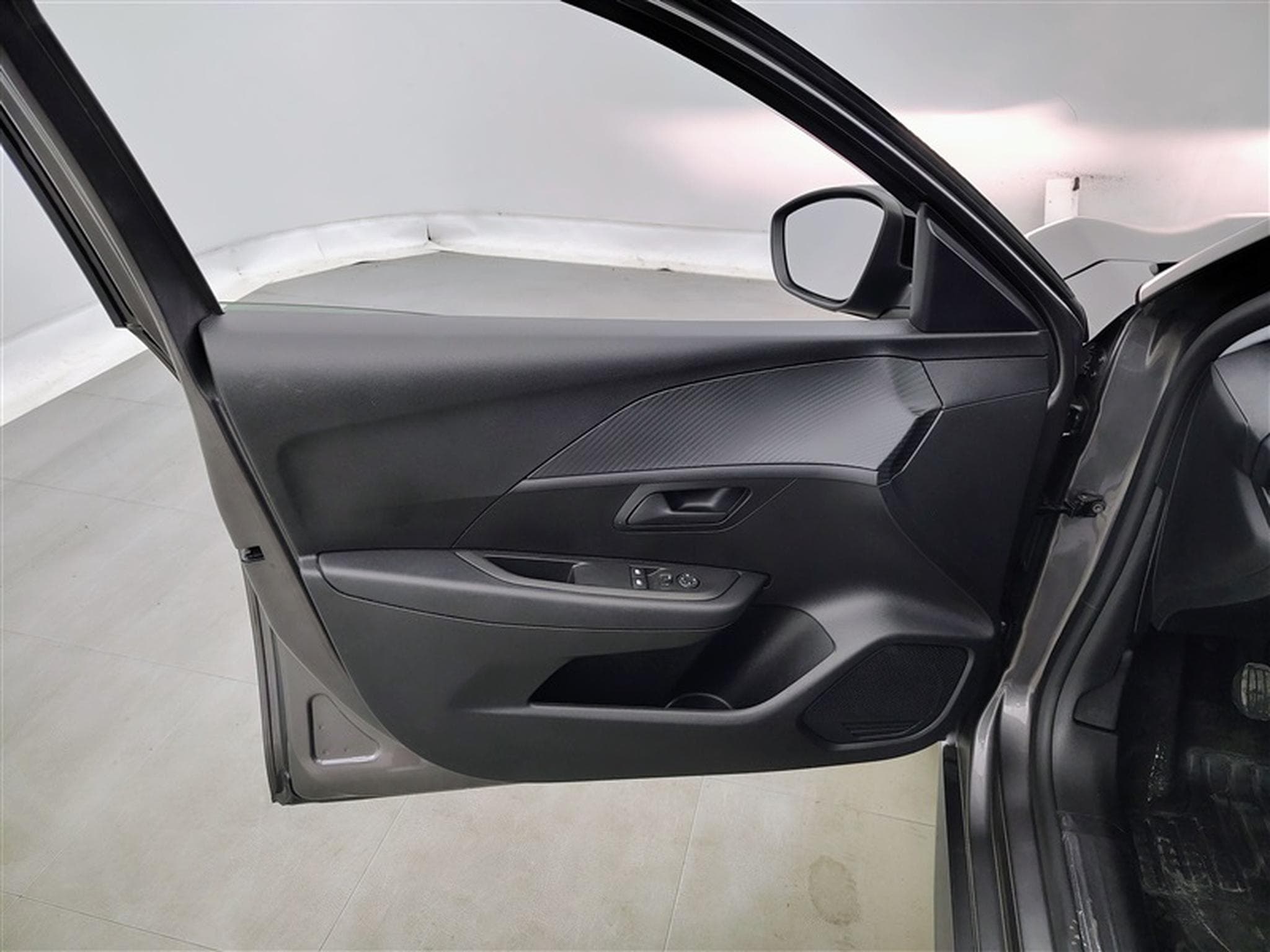 Peugeot 208 1.2i PureTech Like CLIM (2022) - Photo 17