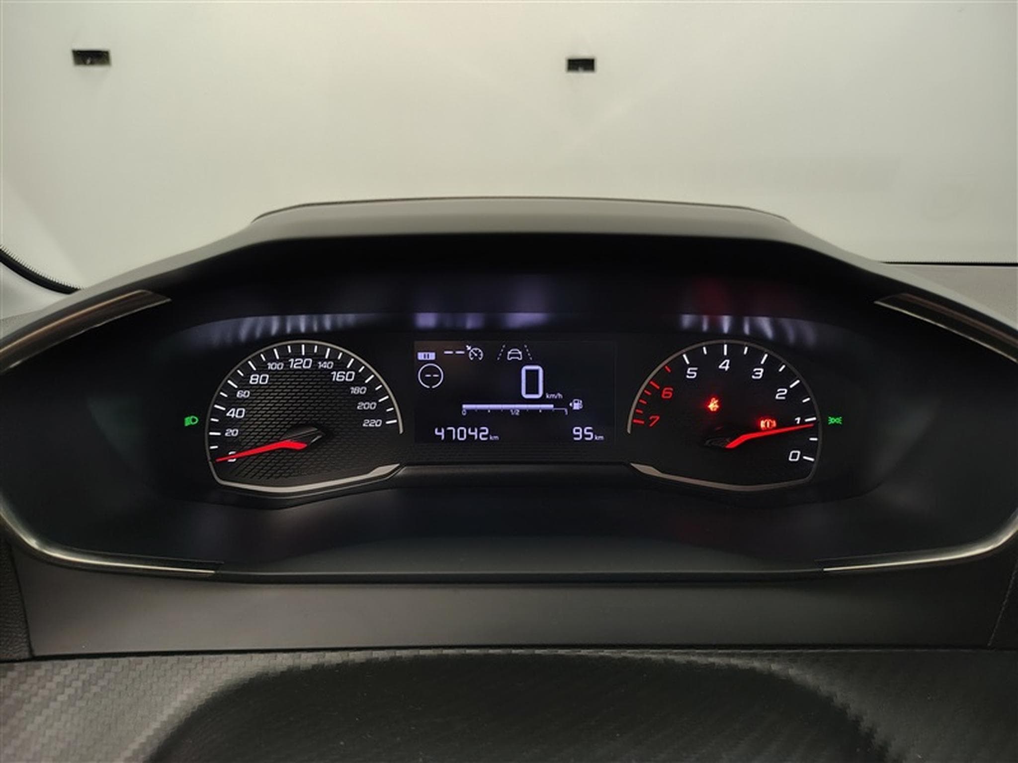 Peugeot 208 1.2i PureTech Like CLIM (2022) - Photo 10