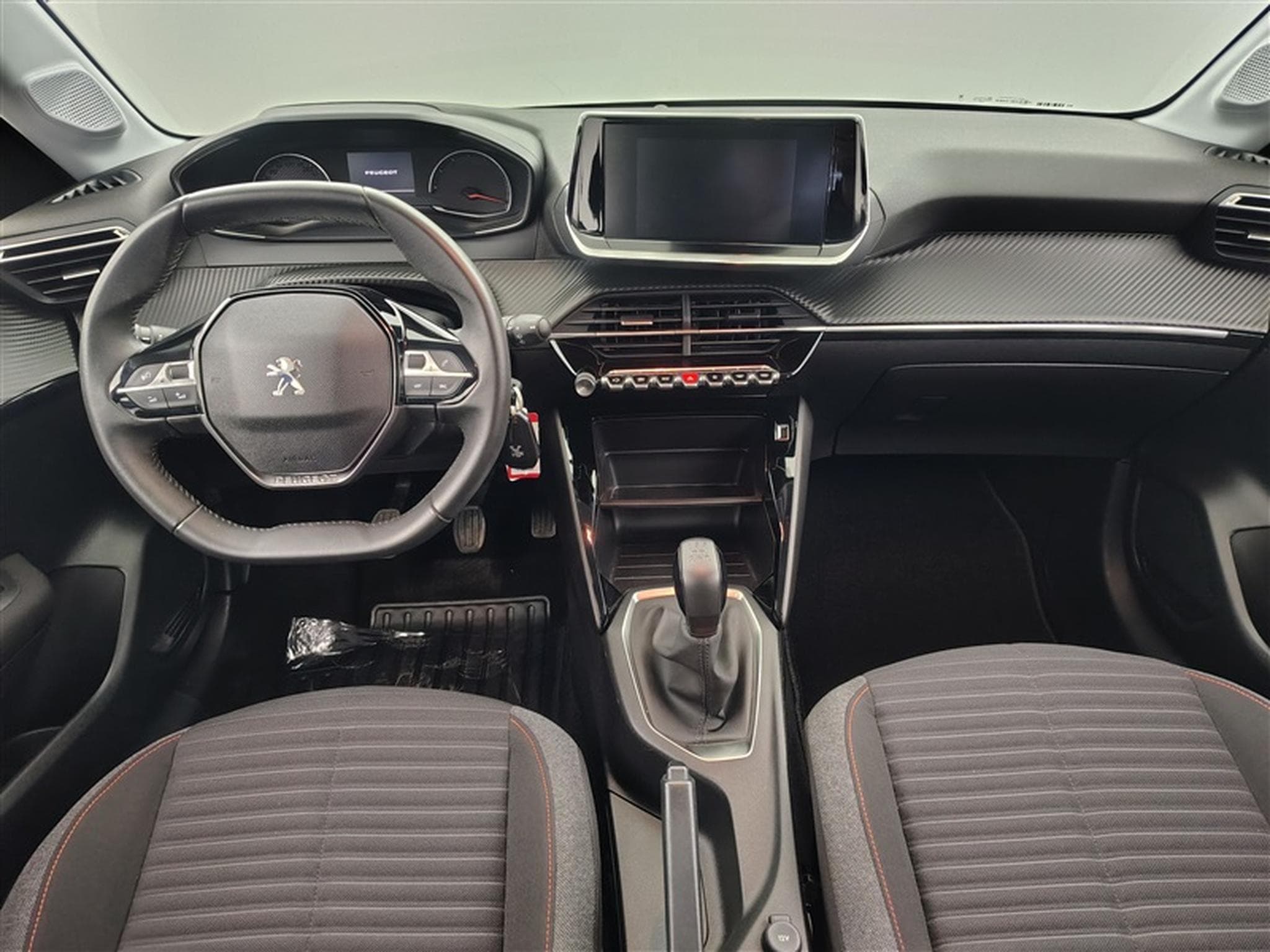 Peugeot 208 1.2i PureTech Active Pack CARPLAY / FULL LED / PDC AR (2023) - Photo 7