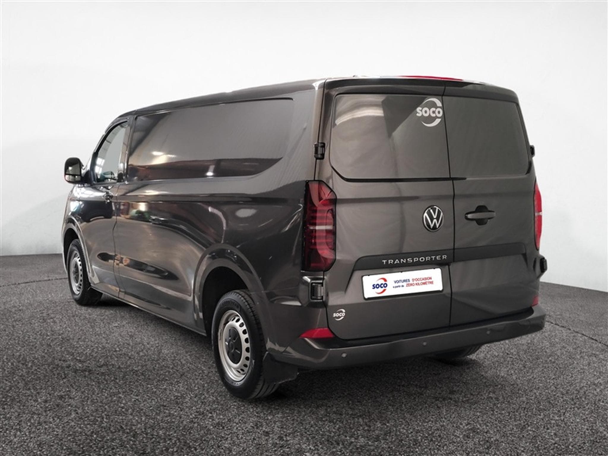 VW T7 2.0 CRTDi 150cv L2 NAVI / CARPLAY / FULL LED / CAMERA (2025) - Photo 2