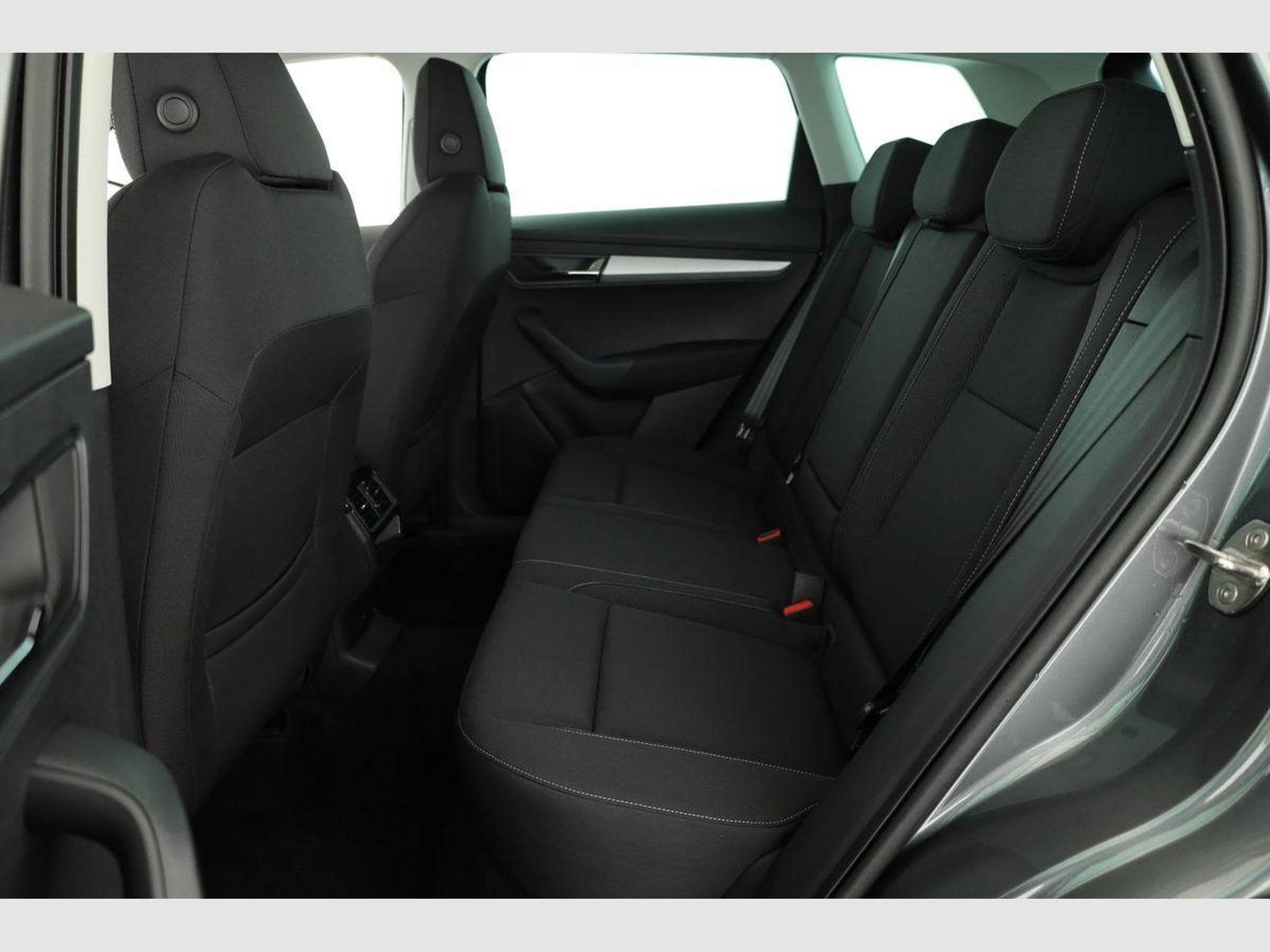 Skoda Karoq Selection (2026) - Photo 11