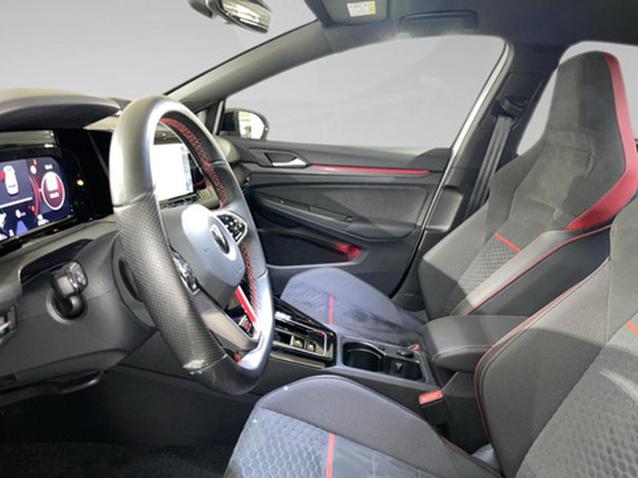 VW Golf VIII 2.0 TSI 221kW GTI Clubsport DSG (2022) - Foto 4