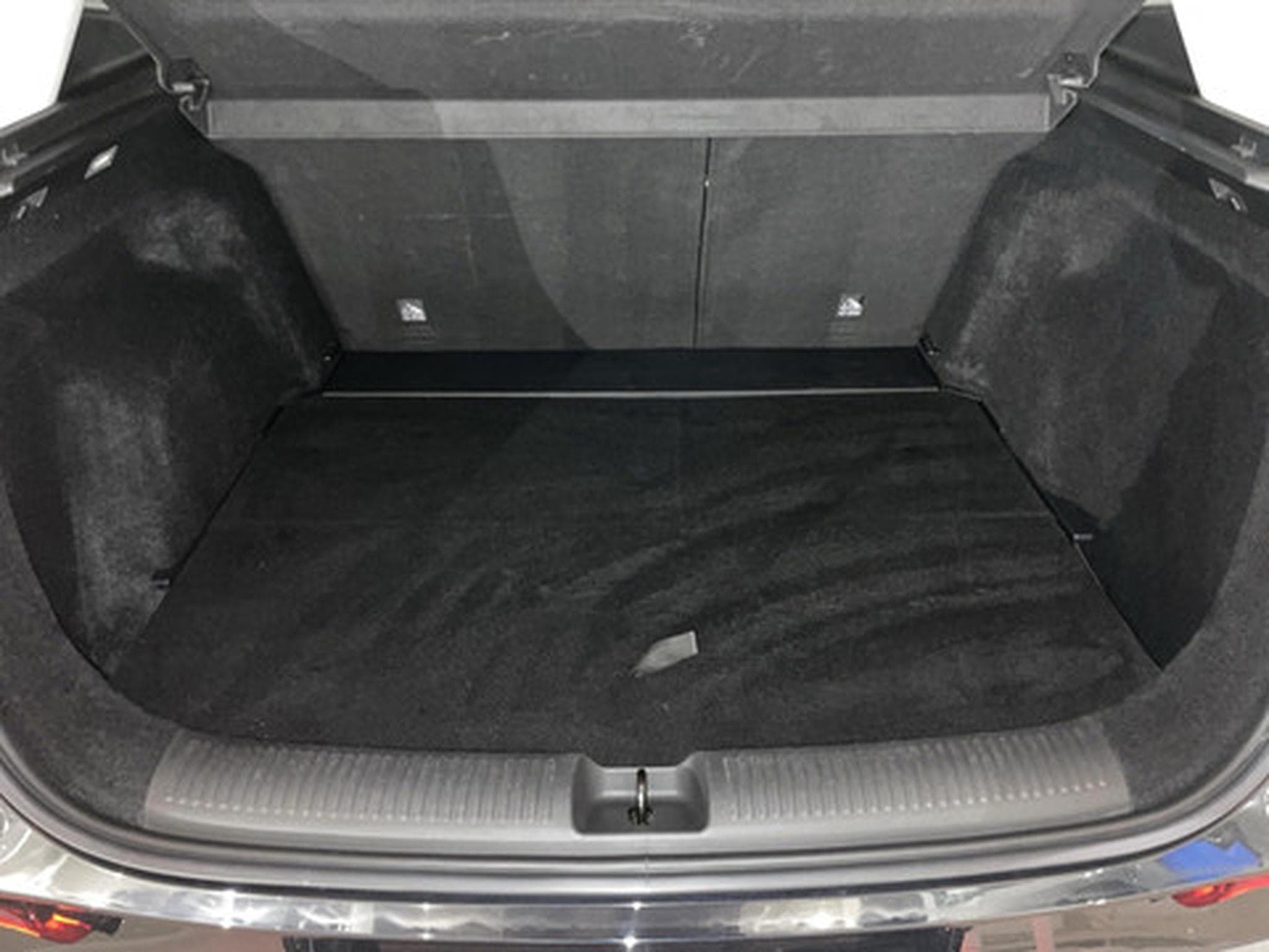MG ZS 1.5 Hybrid+ Luxury (2025) - Photo 11