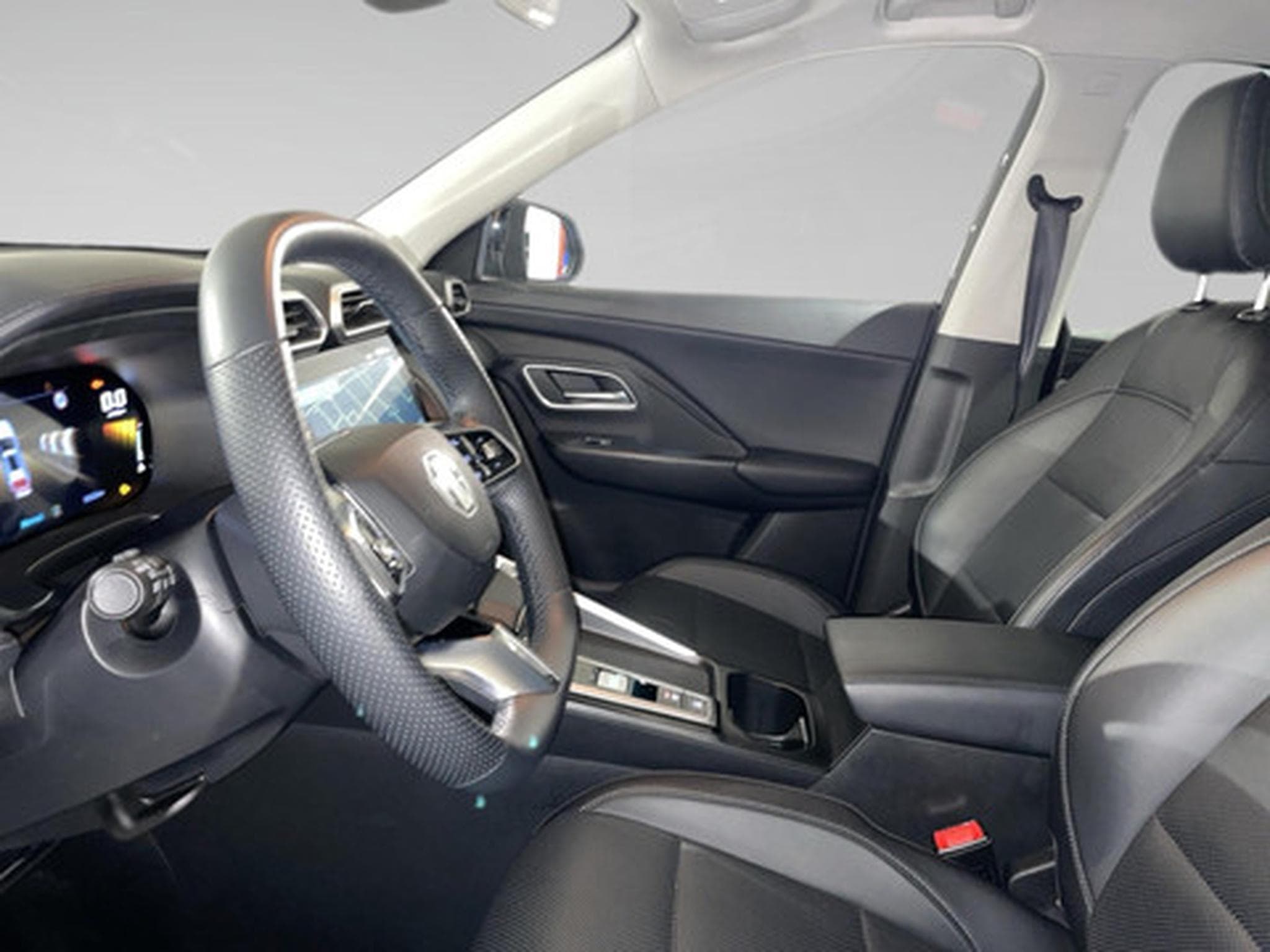 MG ZS 1.5 Hybrid+ Luxury (2025) - Photo 3