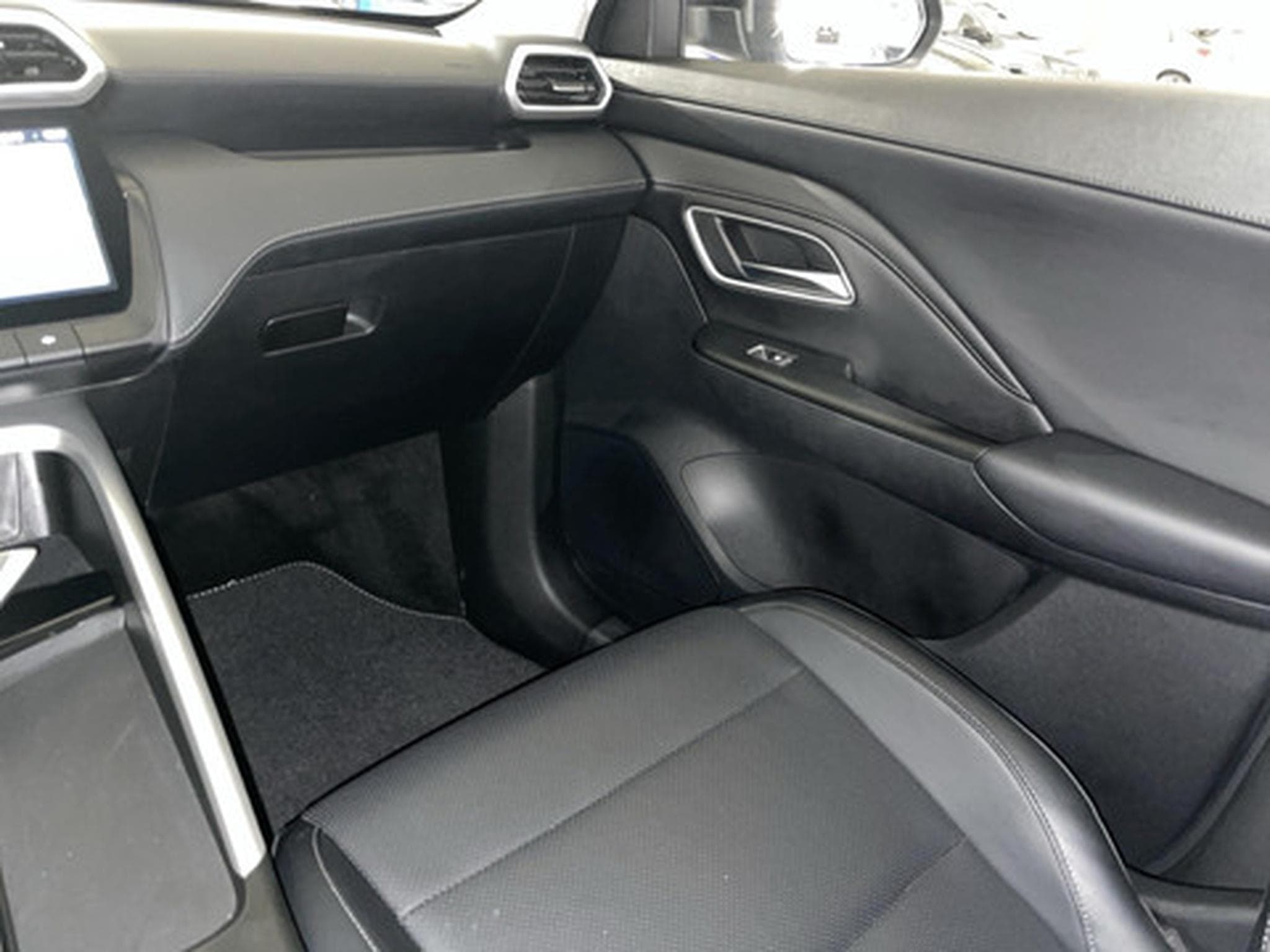 MG ZS 1.5 Hybrid+ Luxury (2025) - Photo 8