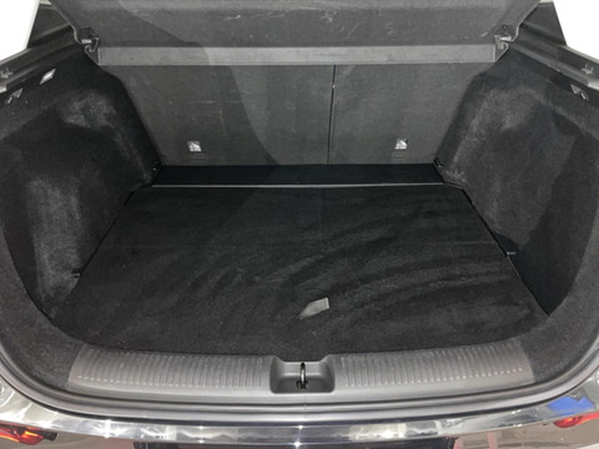 MG ZS 1.5 Hybrid+ Luxury (2025) - Photo 11