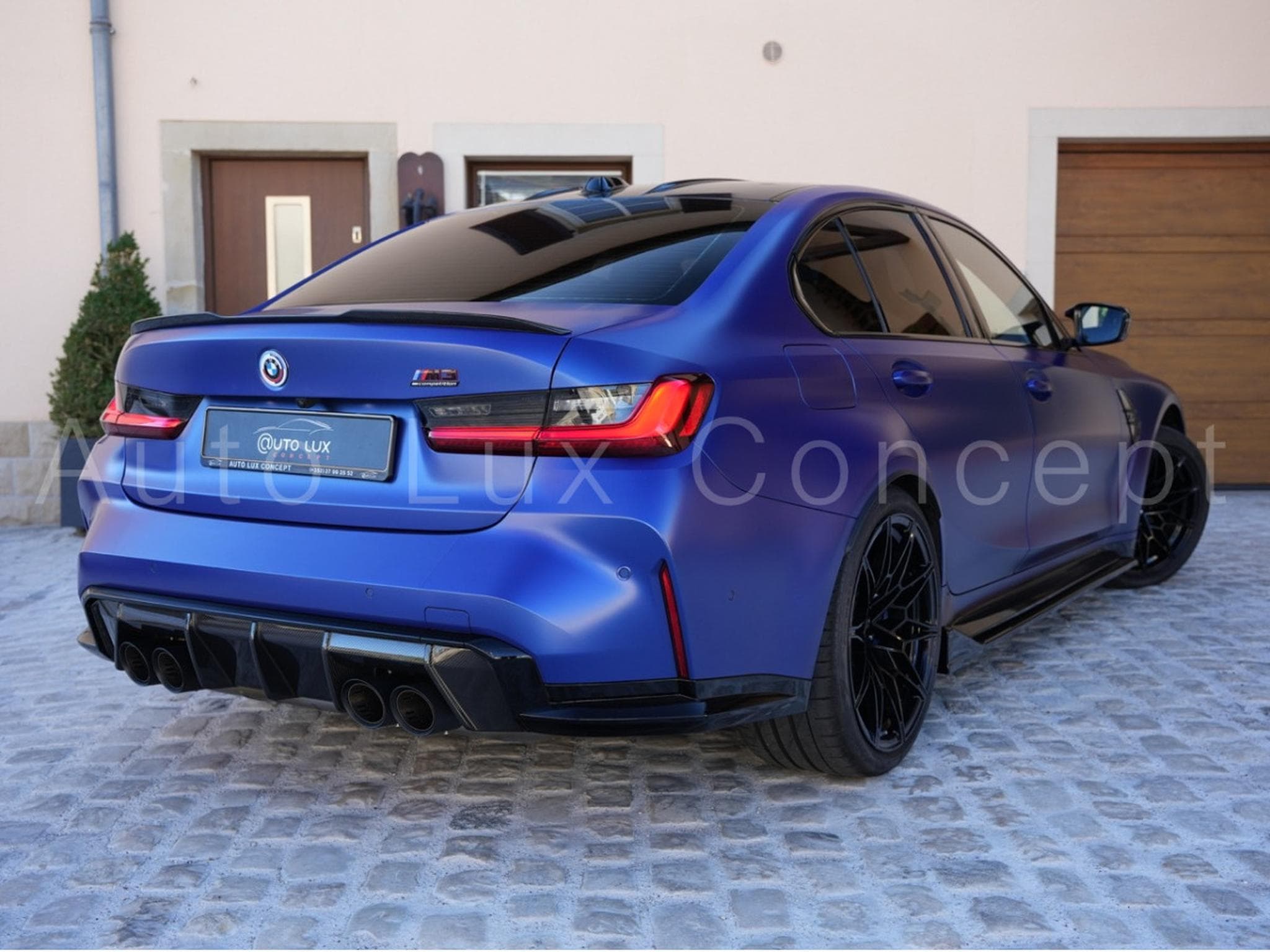 BMW M3 Competition M xDrive (2023) - Photo 3