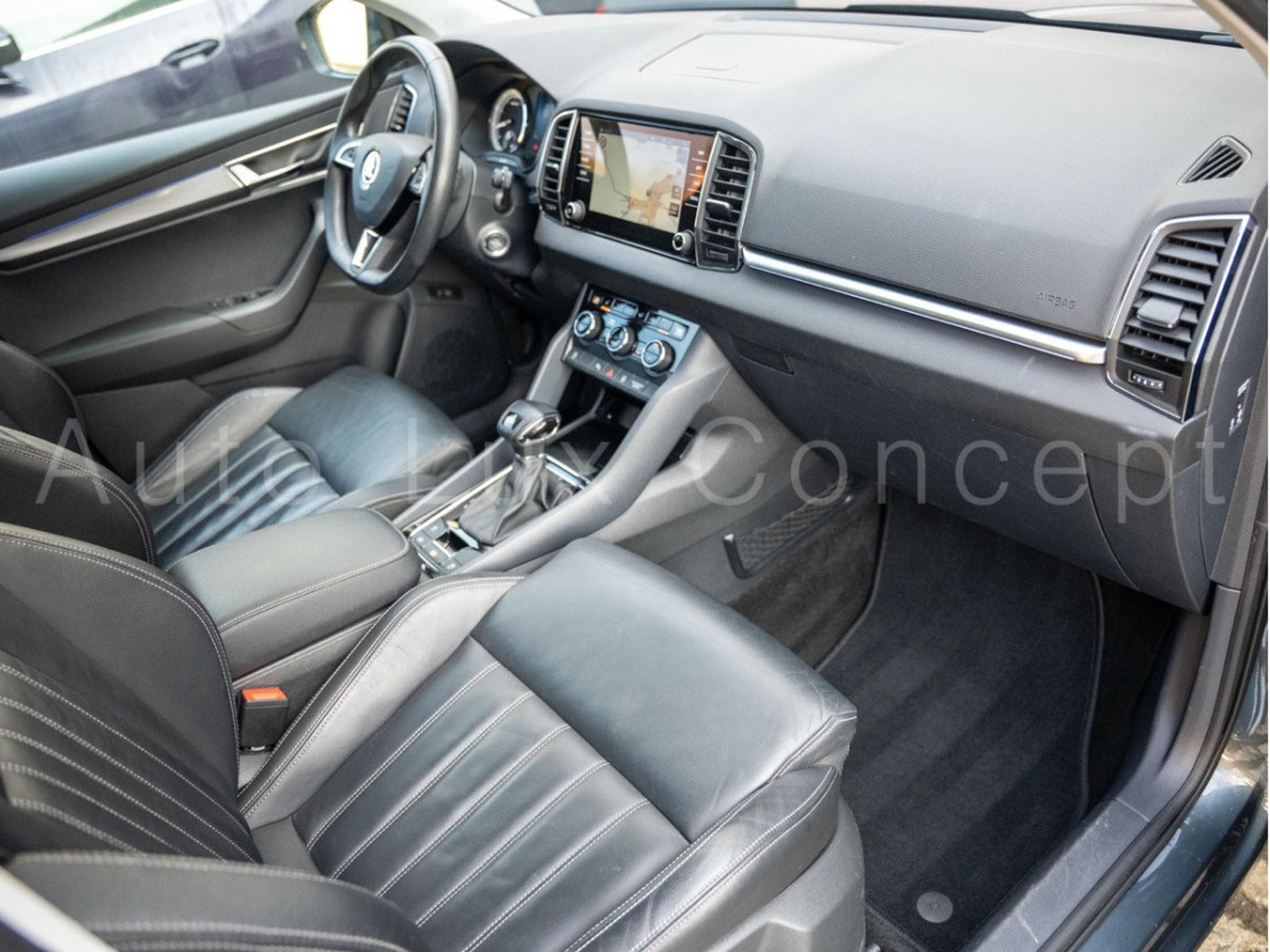 Skoda Karoq 1.5 TSI 150 Style DSG (2018) - Foto 6