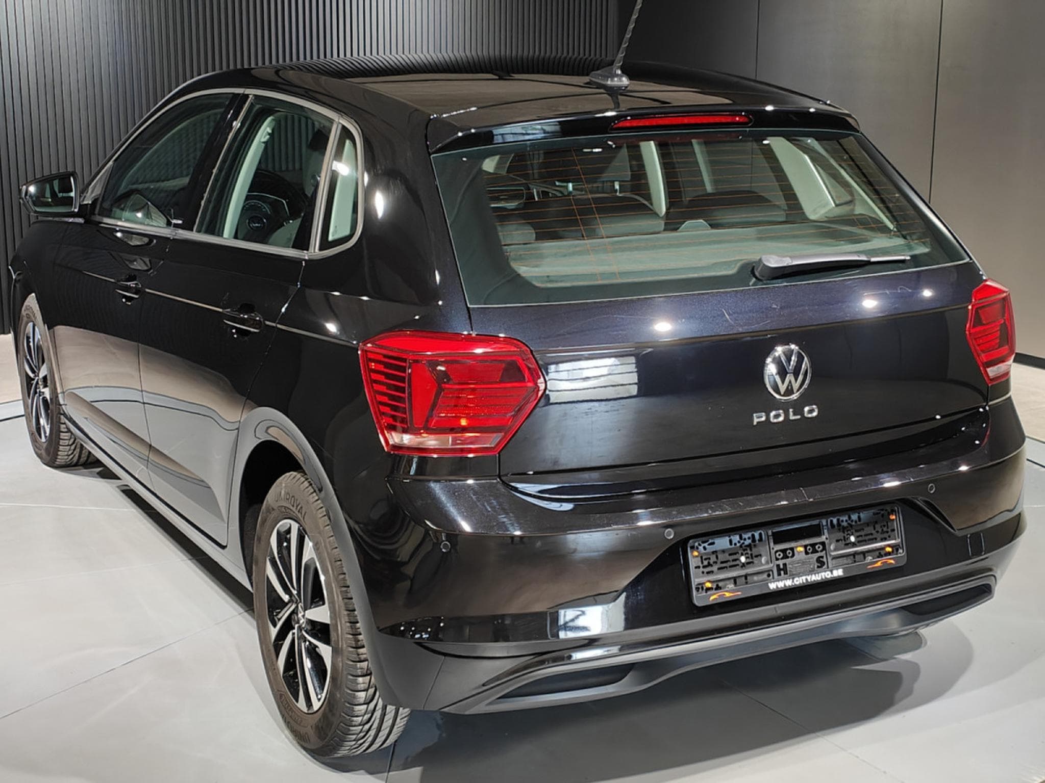 VW Polo 1.0 TSI UNITED CARPLAY CLIM RADAR AV/ARR (2021) - Foto 4