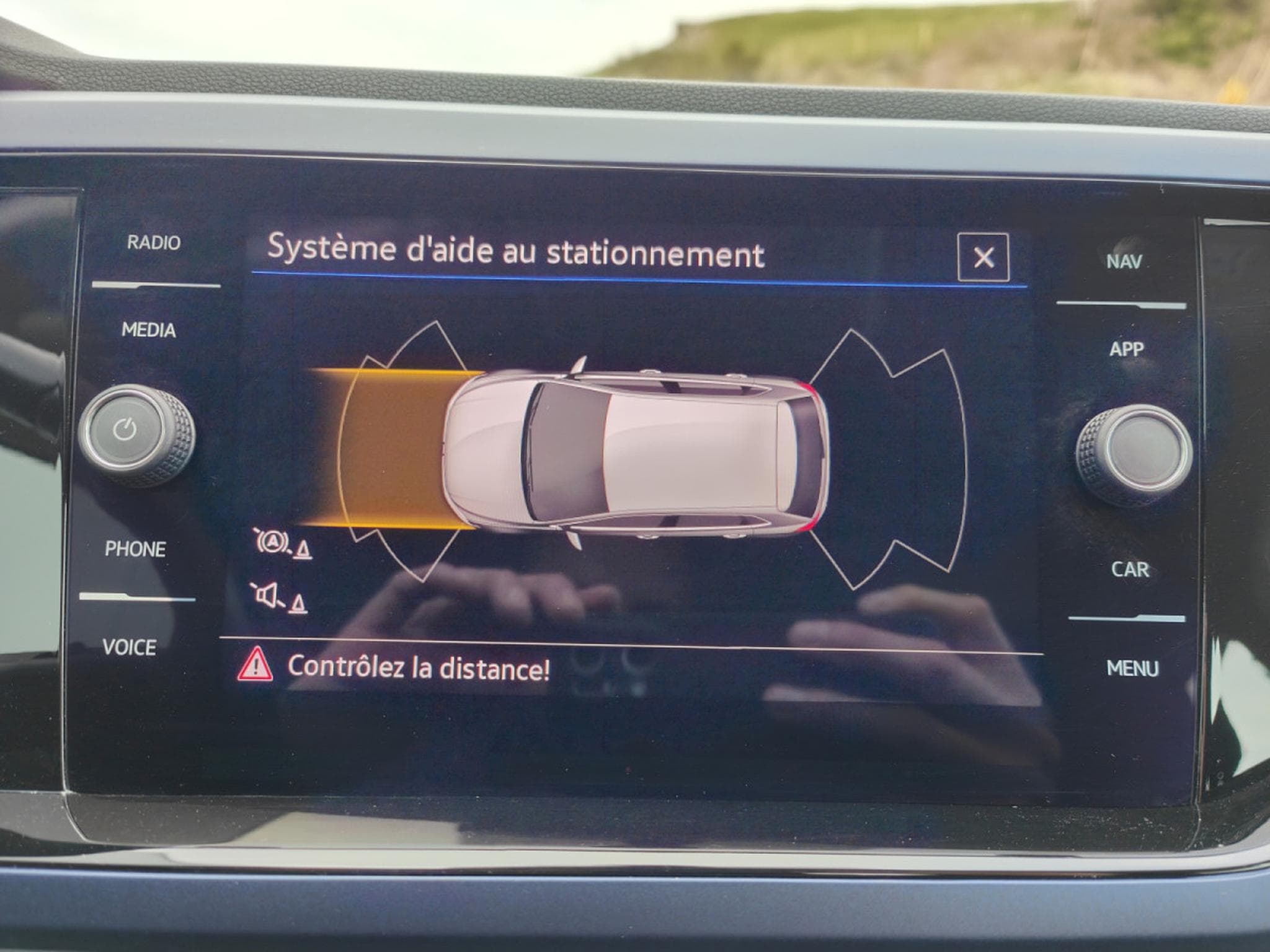 VW Polo 1.0 TSI UNITED CARPLAY CLIM RADAR AV/ARR (2021) - Foto 16