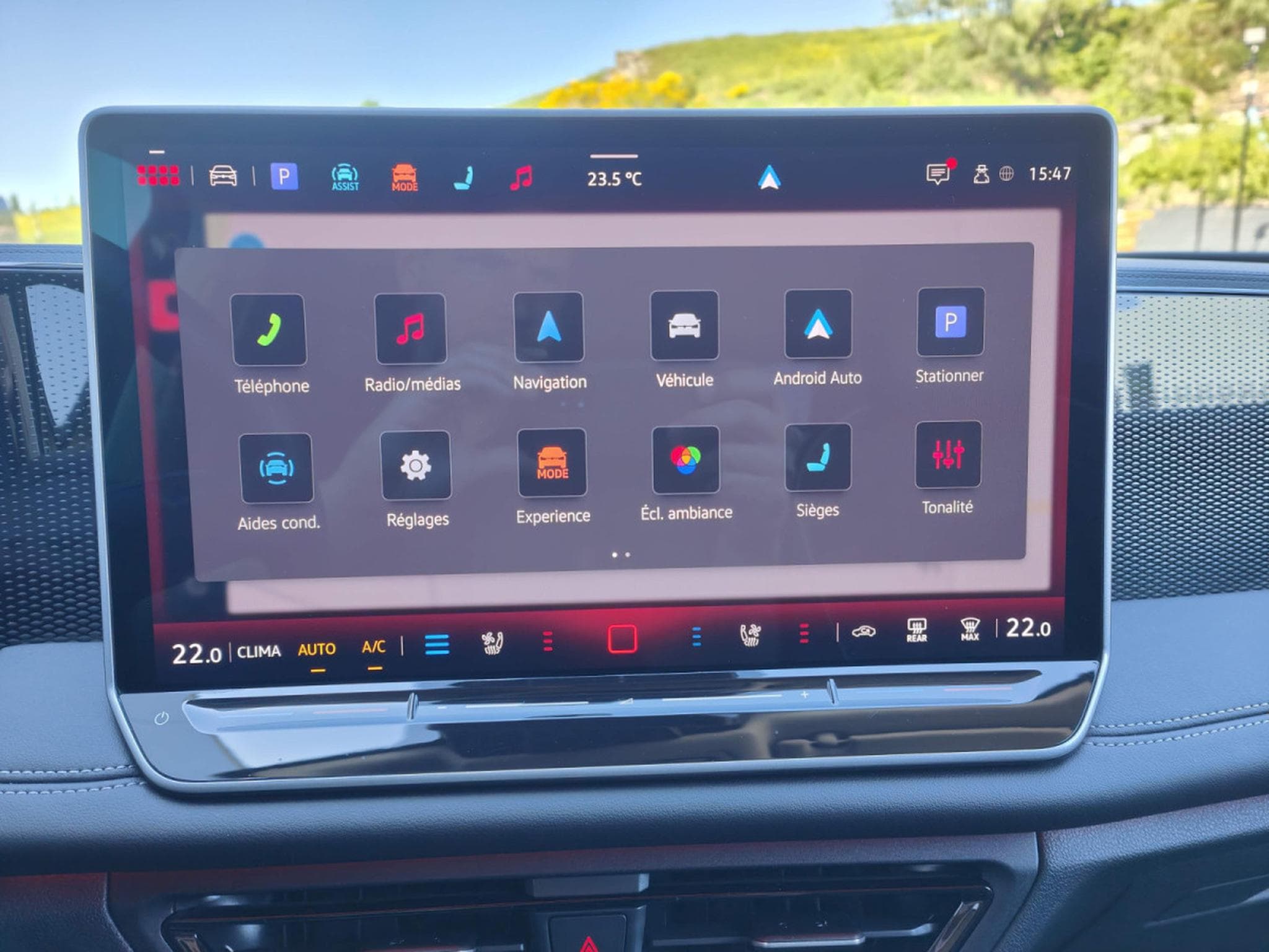 VW Tiguan 2.0 TDI DSG GPS CARPLAY CAMERA 360 SIEGES CHAUFFANTS VENTILE (2025) - Foto 27