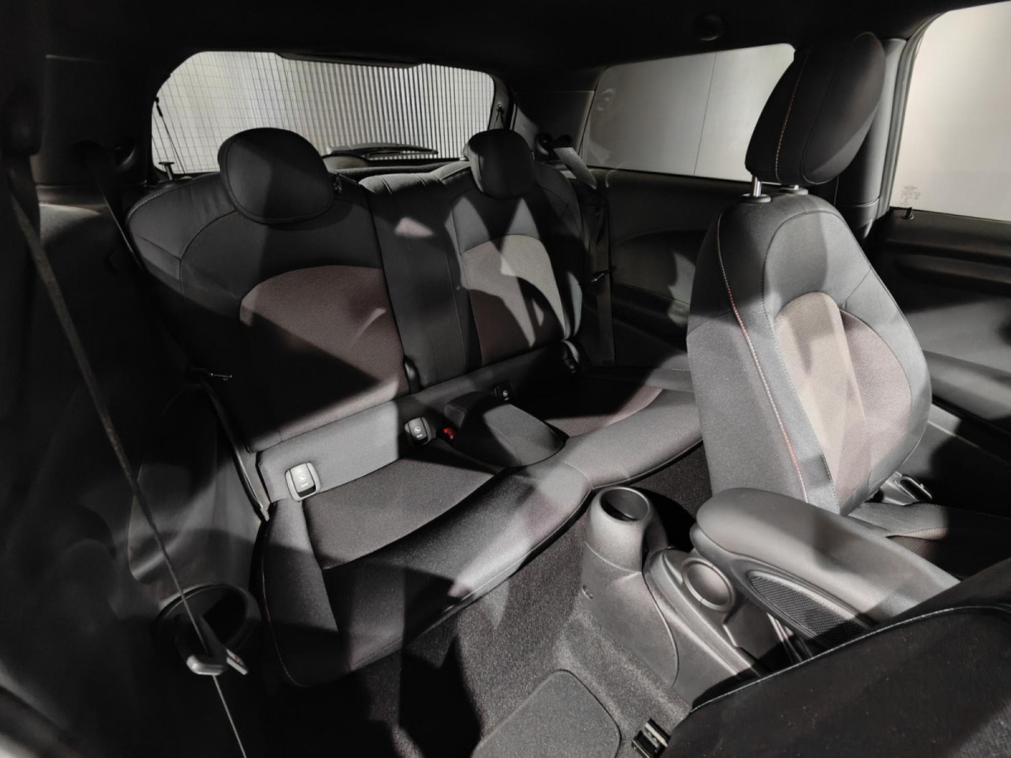 Mini Cooper 1.5i CLIMATISATION BLUETOOTH RADAR AV/ARR (2020) - Foto 8