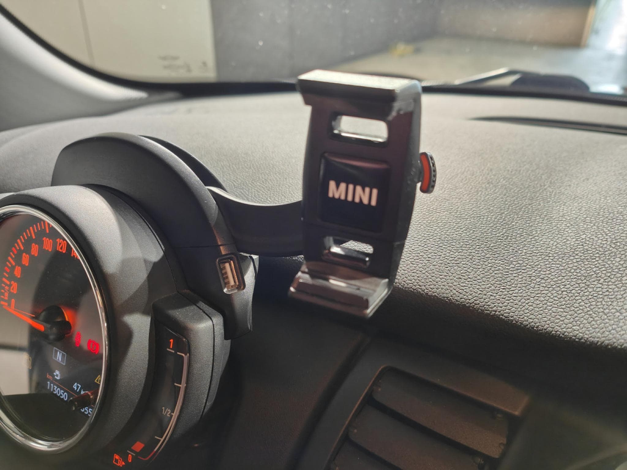 Mini Cooper 1.5i CLIMATISATION BLUETOOTH RADAR AV/ARR (2020) - Foto 18