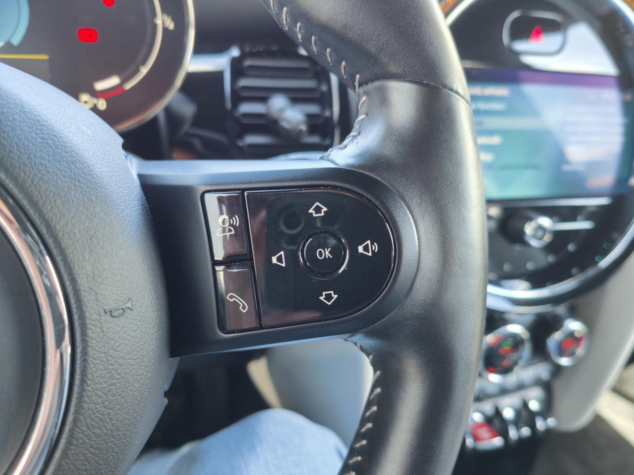 Mini Cooper 1.5 JOHN COOPER WORKS CARPLAY GPS BLUETOOTH LED (2021) - Foto 19