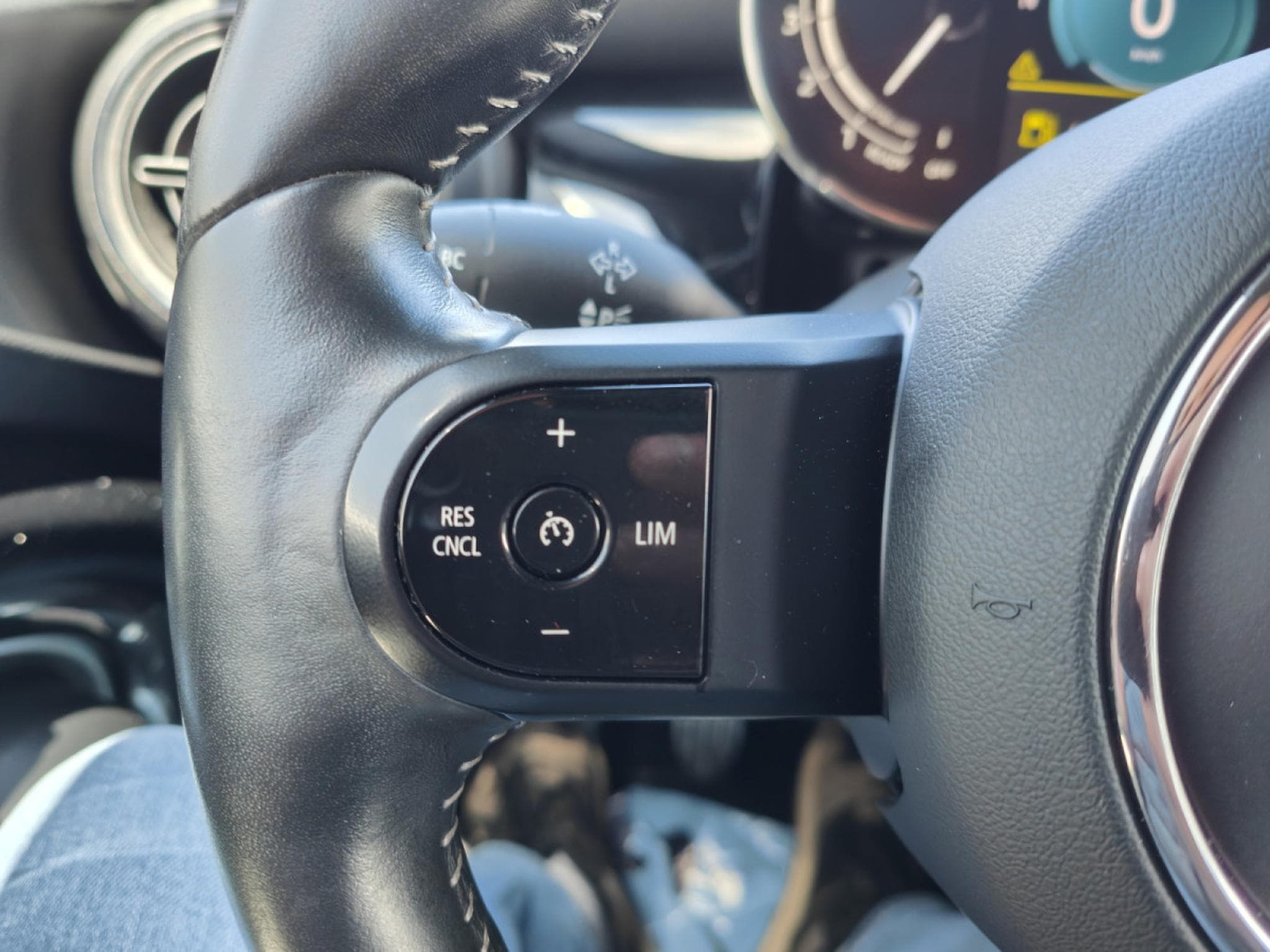 Mini Cooper 1.5 JOHN COOPER WORKS CARPLAY GPS BLUETOOTH LED (2021) - Foto 20