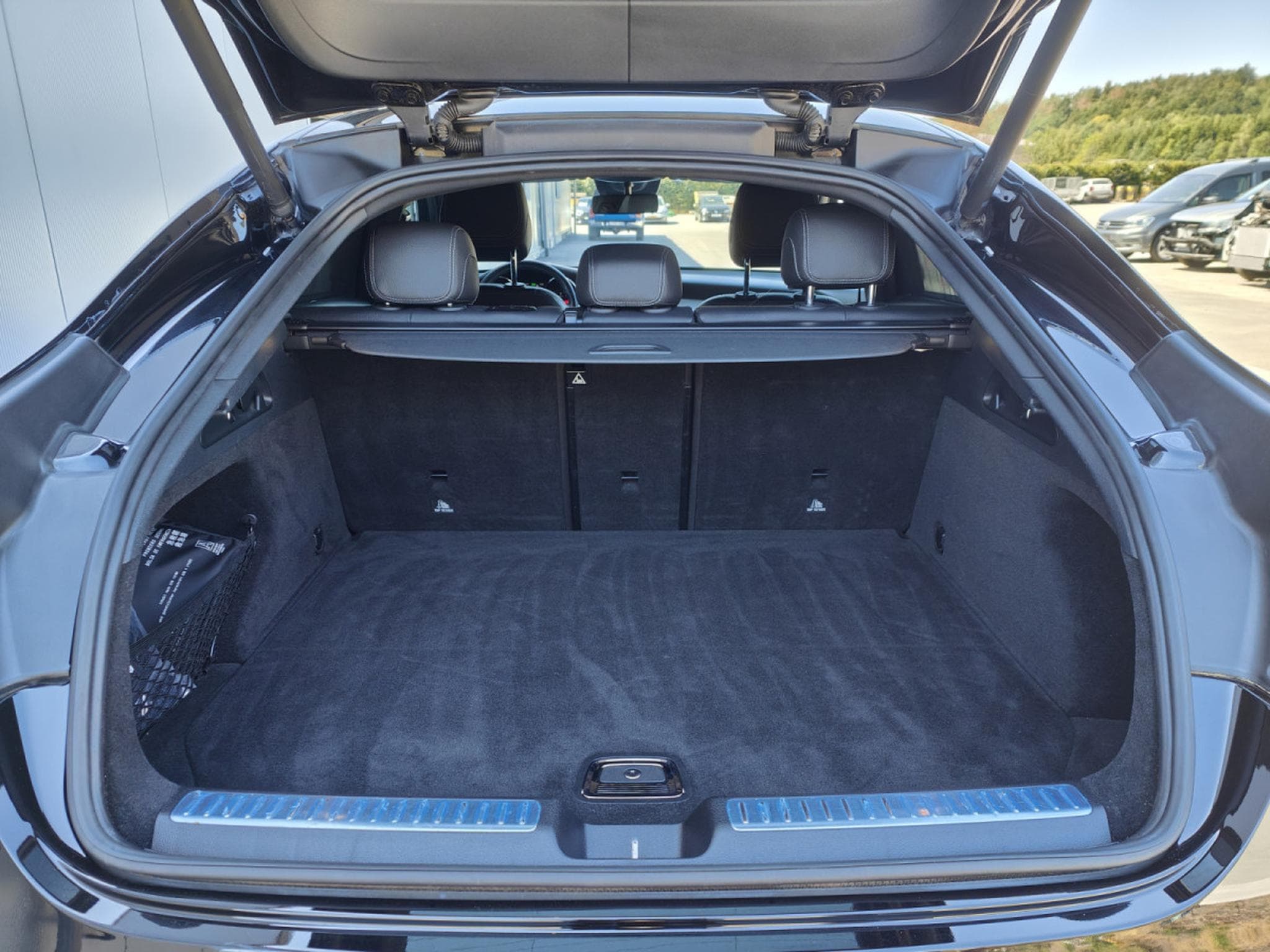Mercedes GLC 200 4MATIC PACK AMG ECLAIRAGE AMBIANCE CARPLAY CAMERA 360 (2020) - Photo 10