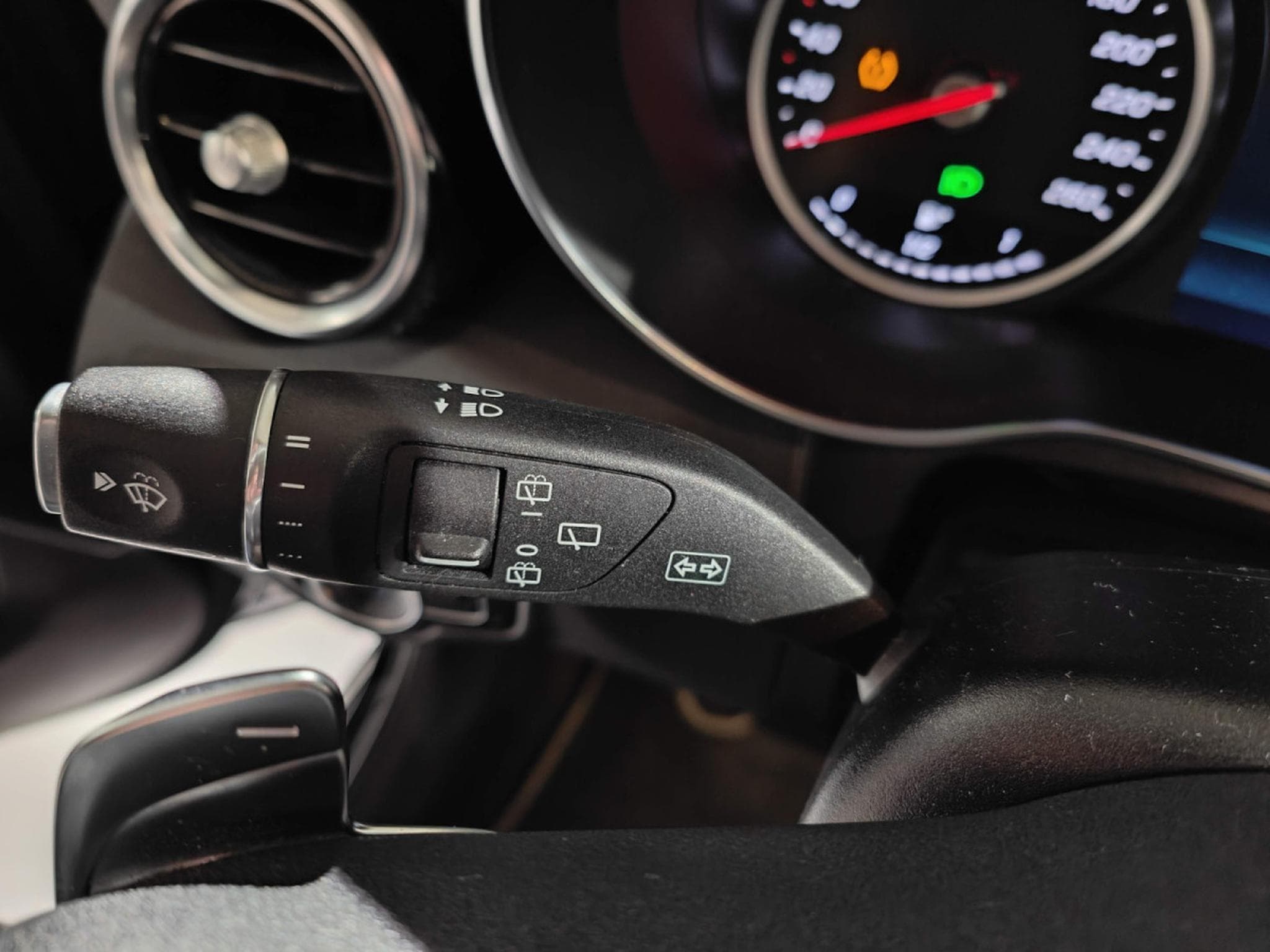 Mercedes GLC 200 200dA 4MATIC PACK AMG GPS CAMERA CARPLAY (2020) - Foto 19