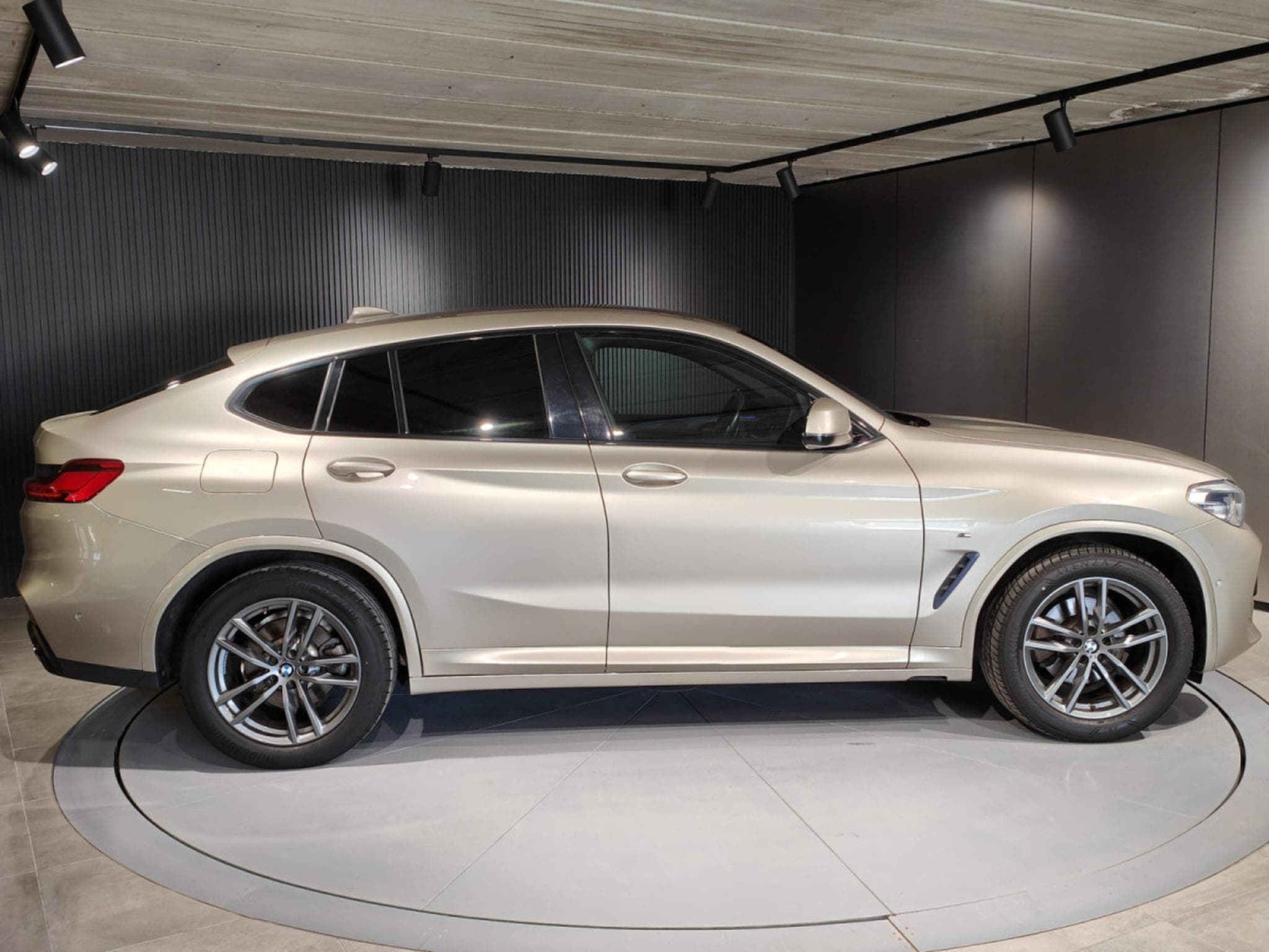 BMW X4 20I XDRIVE PACK M GPS CAMERA CUIR SIEGES CHAUFFANTS (2019) - Foto 2
