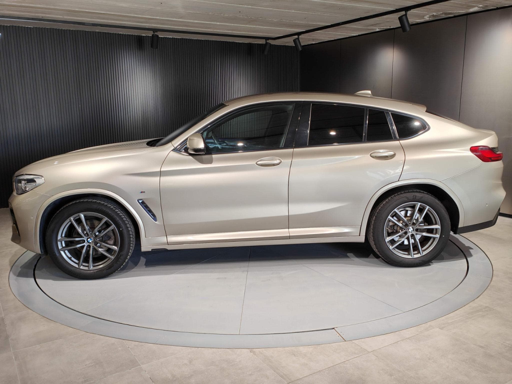 BMW X4 20I XDRIVE PACK M GPS CAMERA CUIR SIEGES CHAUFFANTS (2019) - Foto 5