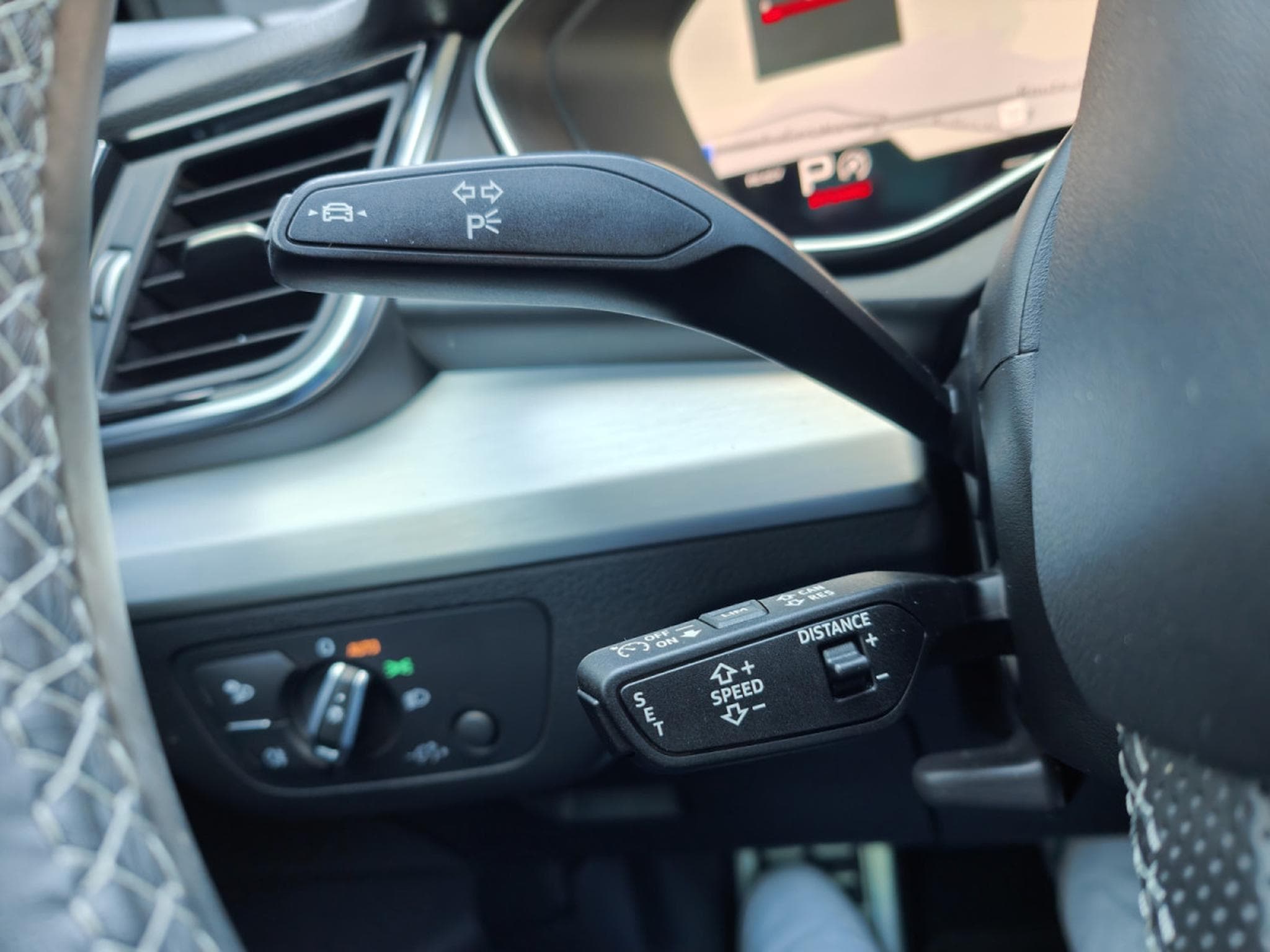 Audi SQ5 3.0 TDI V6 SPORTBACK CARPLAY TOIT OUV CAMERA SIEGES ELEC CHA (2023) - Foto 24