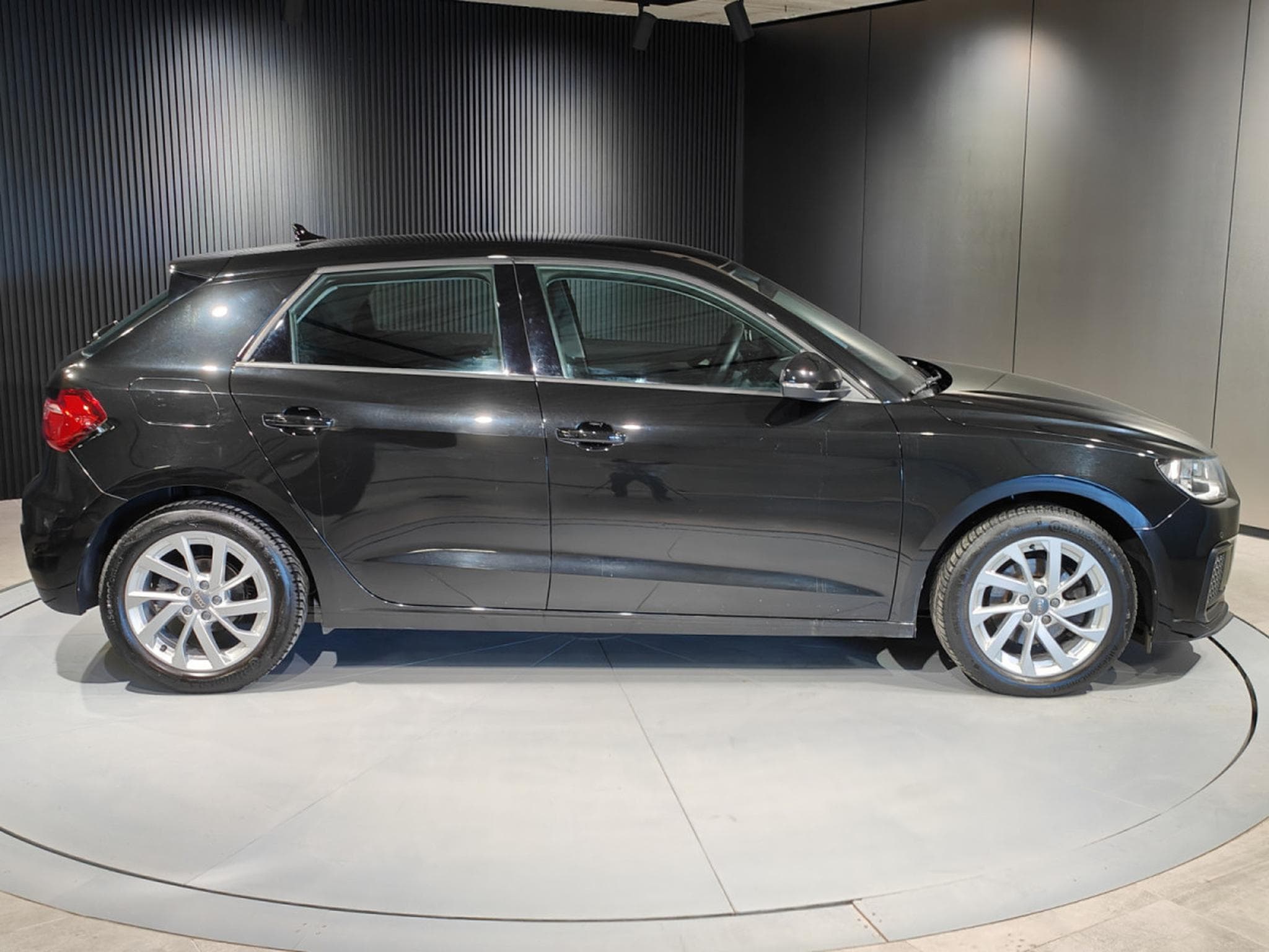 Audi A1 A1 Sportback 30 TFSI CLIM AUTO GPS CAMERA SIEGES CHAUFF (2020) - Foto 2