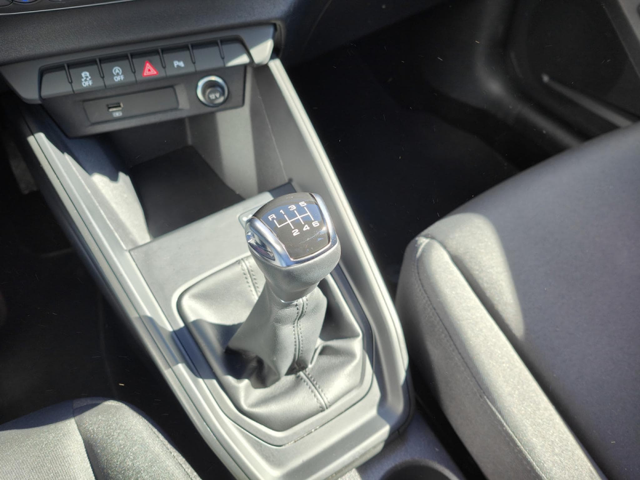 Audi A1 A1 Sportback 30 TFSI CLIM AUTO GPS CAMERA SIEGES CHAUFF (2020) - Foto 14