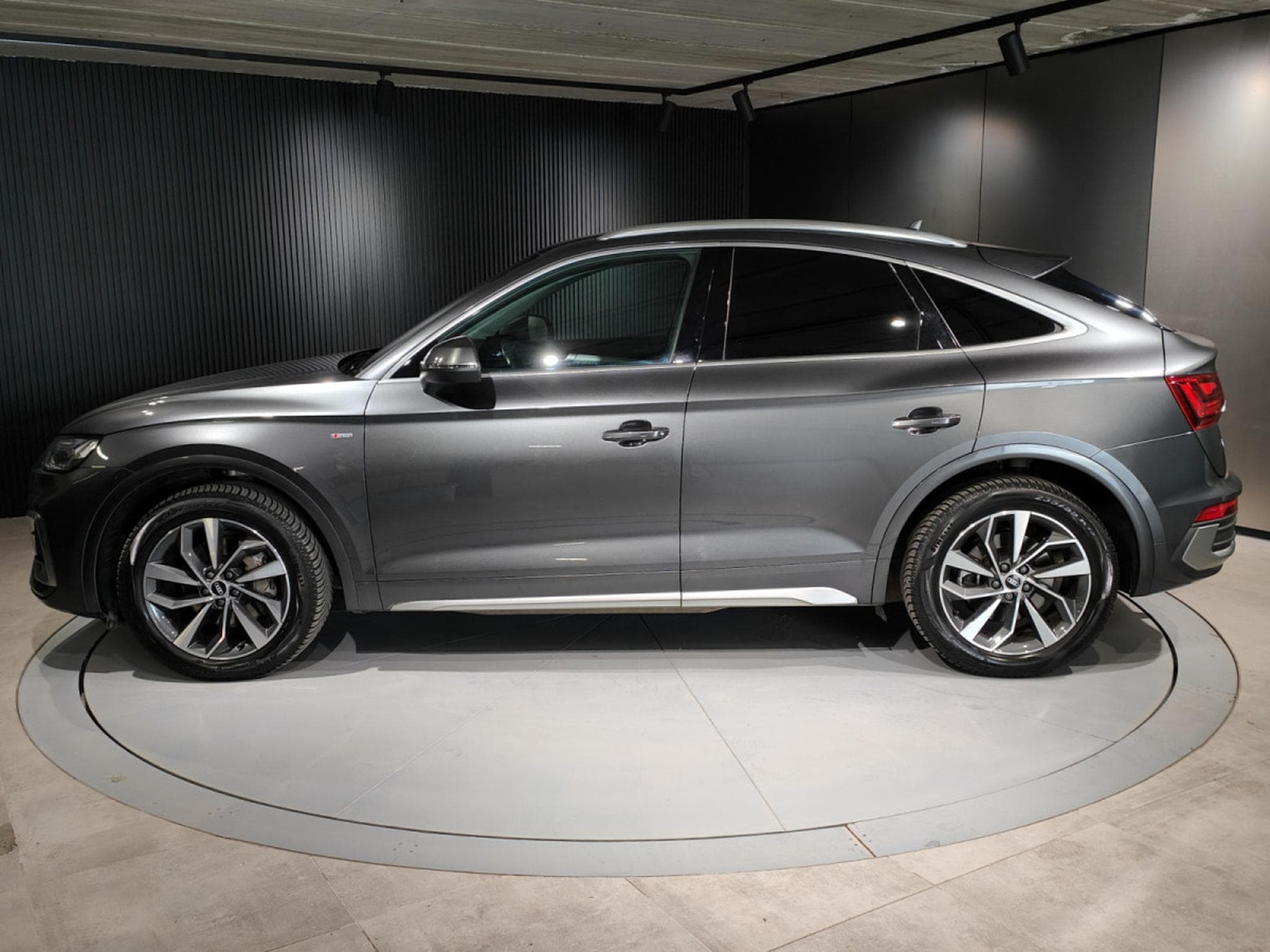 Audi Q5 Q5 SPORTBACK 35 TDI S-TRONIC S-LINE CARPLAY CUIR GPS BLUETOO (2021) - Foto 5
