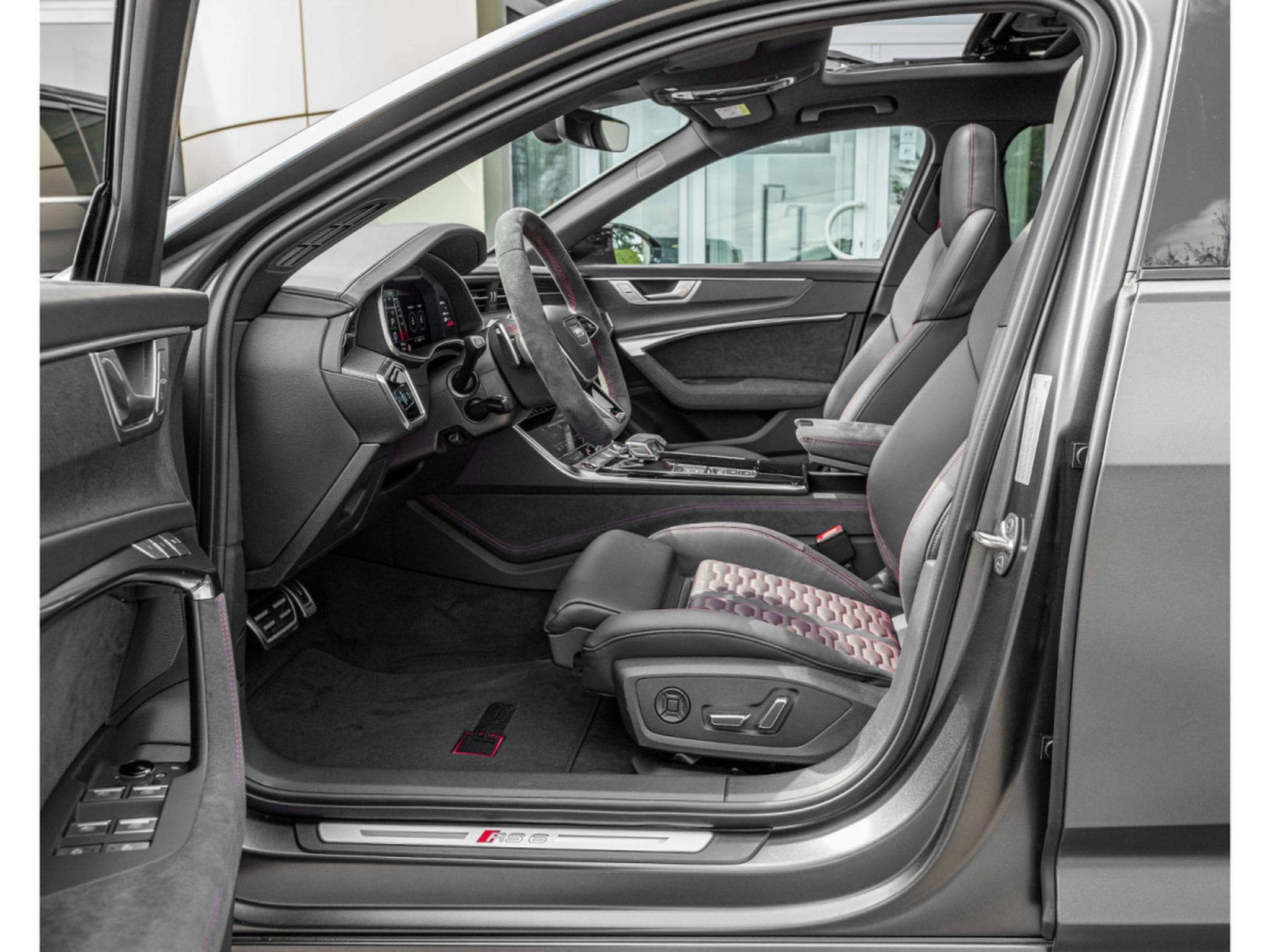 Audi RS6 RS6 Avant PERFORMANCE 4.0 TFSI quattro/22/PANO/KEYLESS/RS DY (2023) - Photo 9