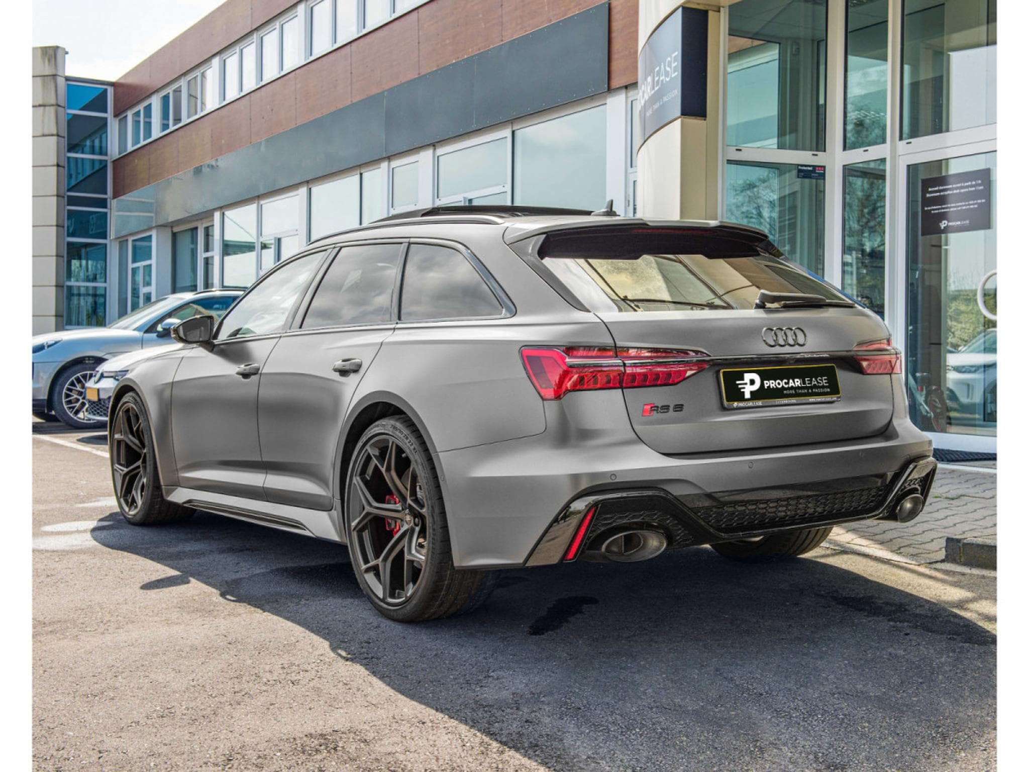 Audi RS6 RS6 Avant PERFORMANCE 4.0 TFSI quattro/22/PANO/KEYLESS/RS DY (2023) - Photo 12