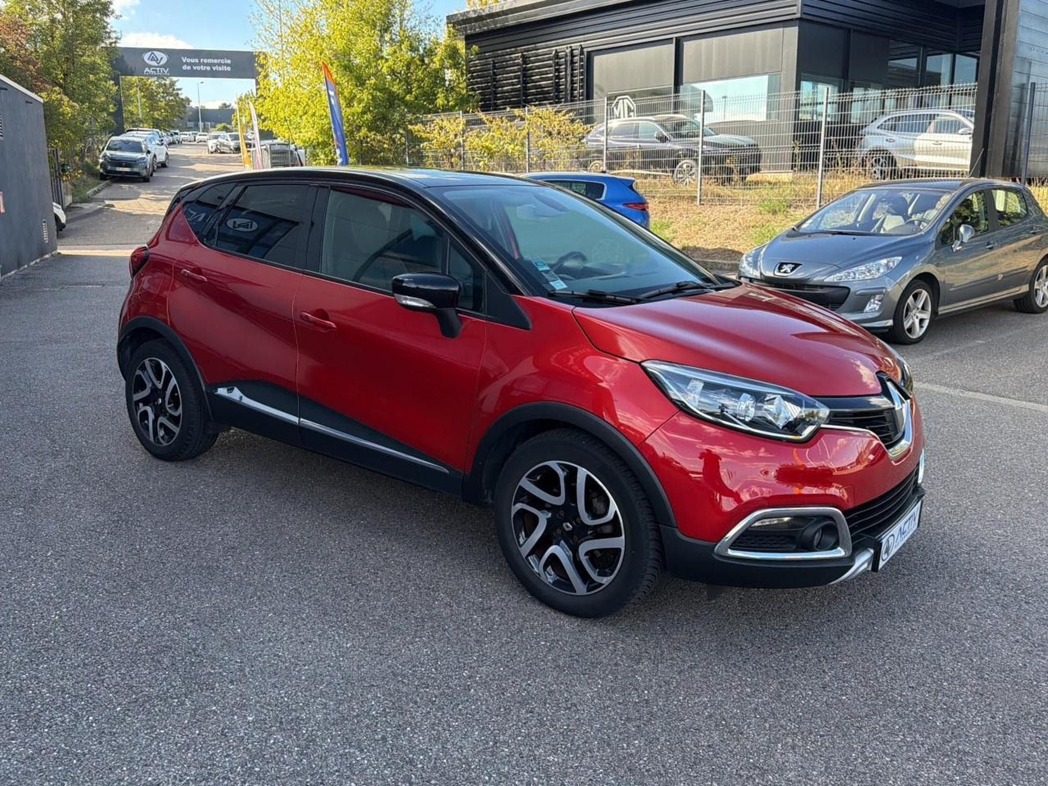 Renault CAPTUR 1.5 DCI 90 INTENS EDC ECO² (2015) - Photo 12