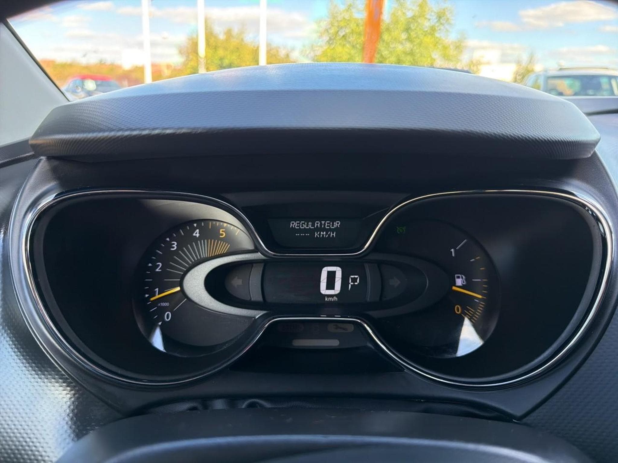 Renault CAPTUR 1.5 DCI 90 INTENS EDC ECO² (2015) - Photo 16