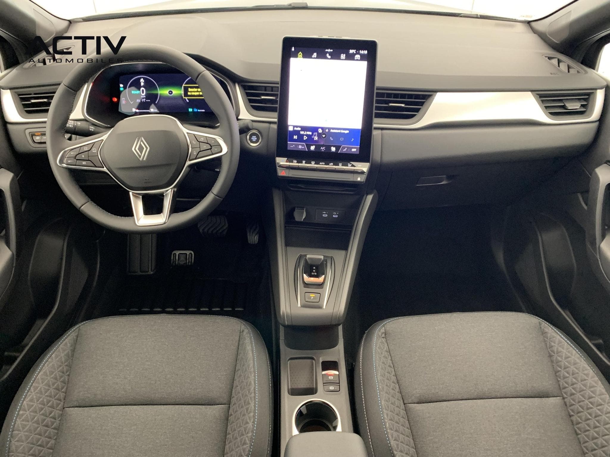 Renault CAPTUR E-Tech full hybrid 160 ch Evolution (2026) - Photo 12