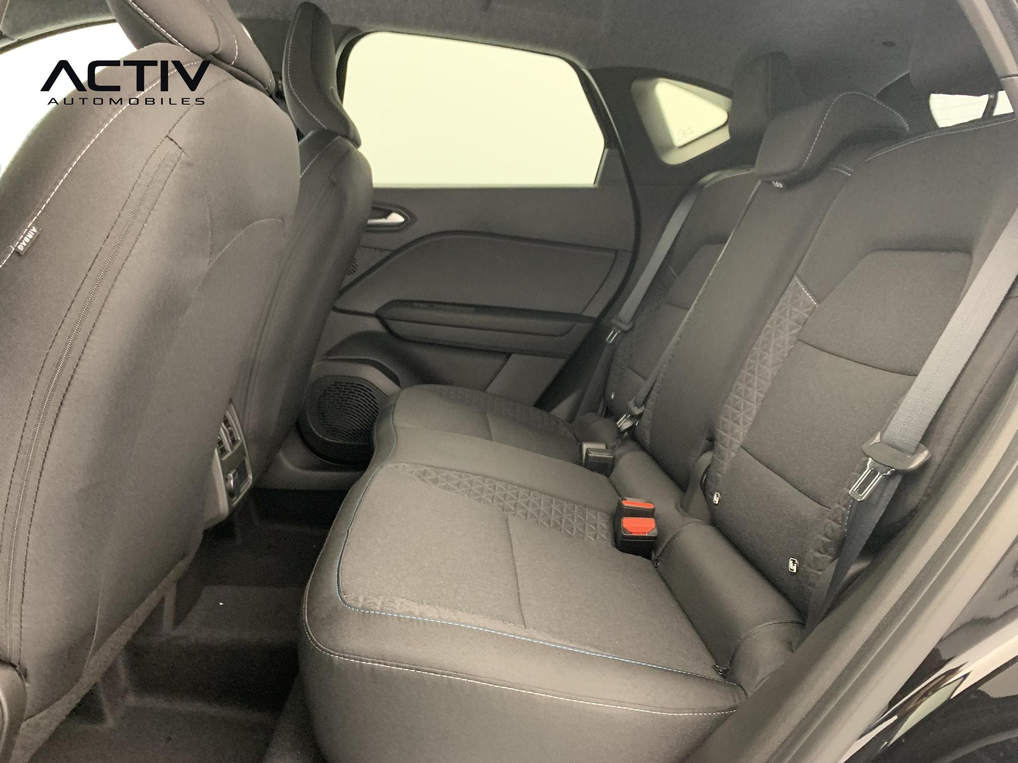Renault CAPTUR E-Tech full hybrid 160 ch Evolution (2026) - Photo 21