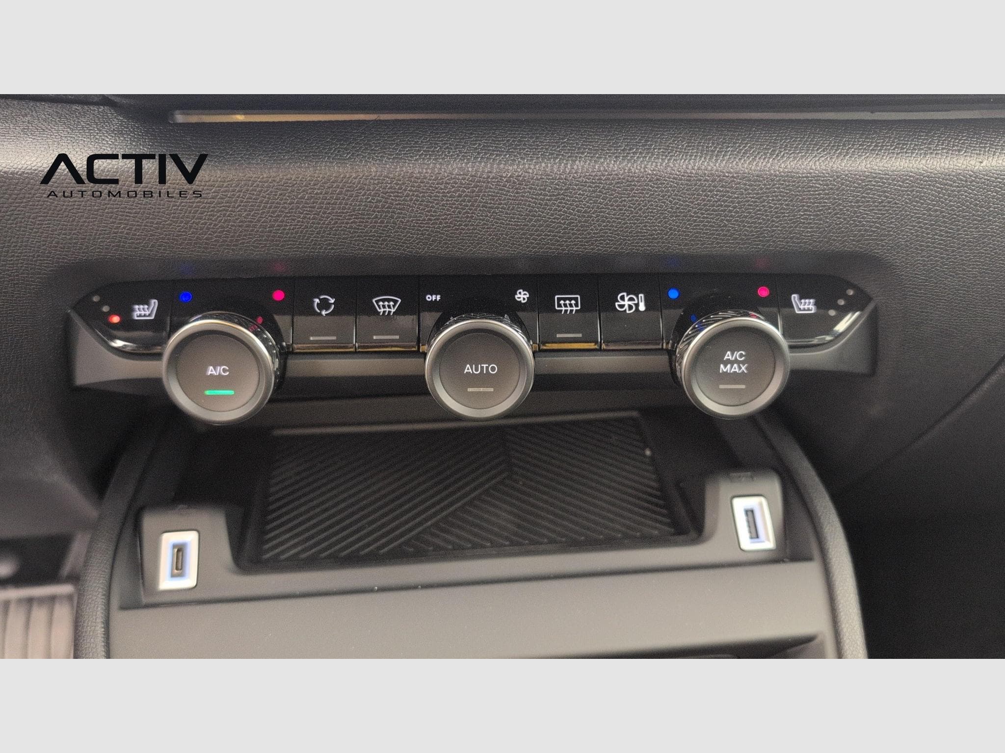 Citroën C4 PureTech 130 EAT8 Max (2025) - Photo 15