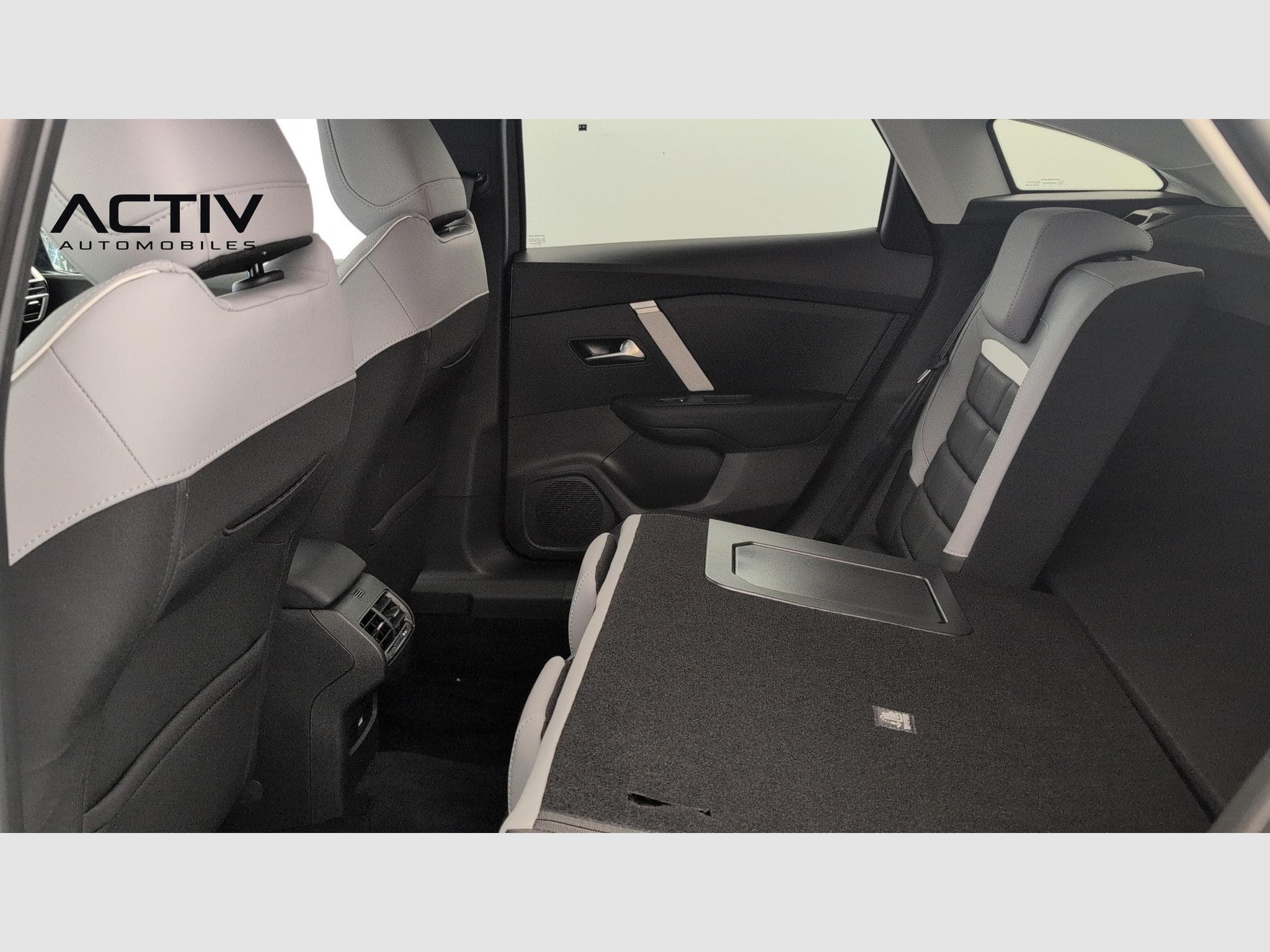 Citroën C4 PureTech 130 EAT8 Max (2025) - Photo 23